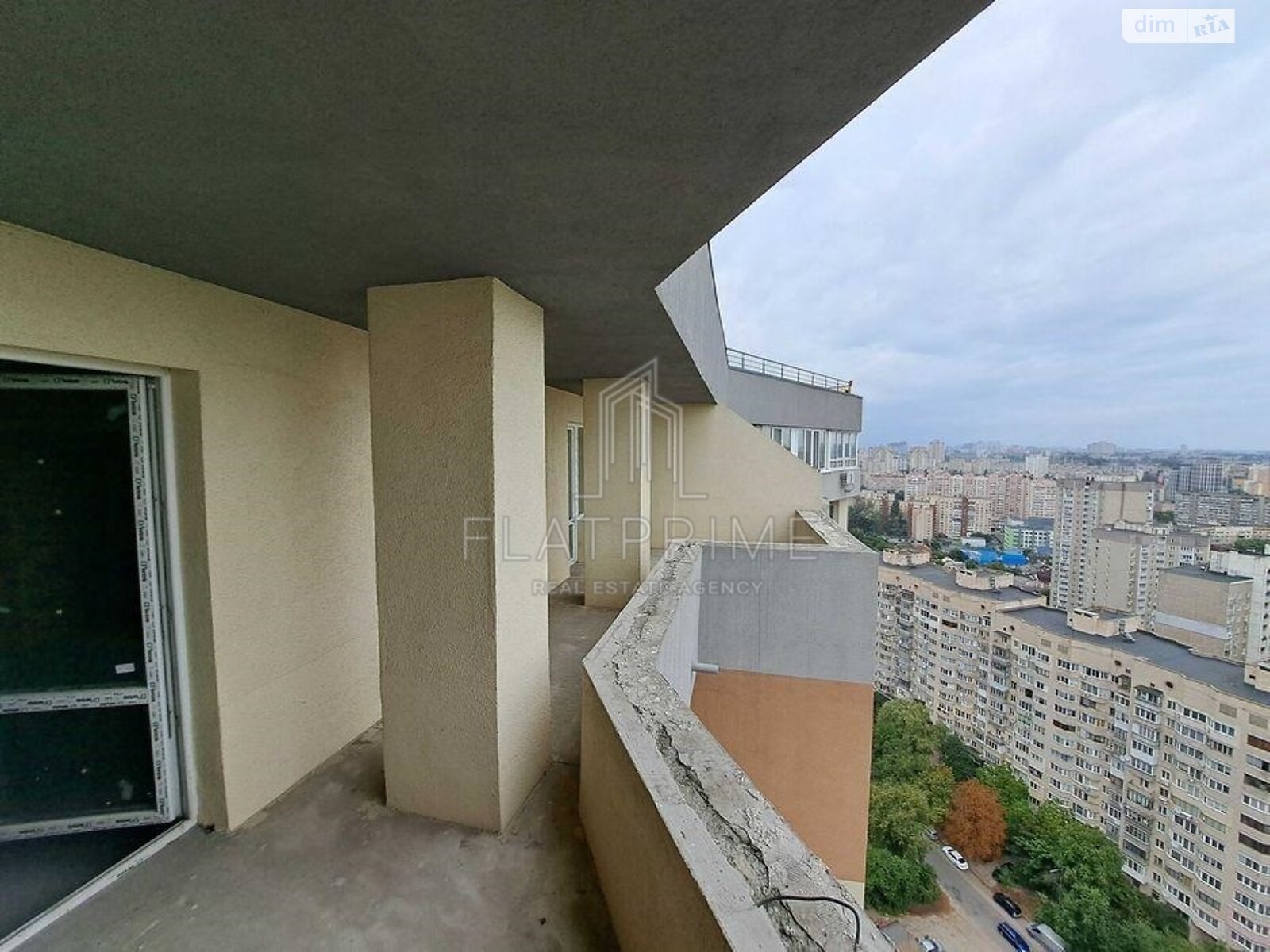 Продаж трикімнатної квартири в Києві, на вул. Новопольова 2 корпус 1, район Караваєві Дачі фото 1 Продаж трикімнатної квартири в Києві, на вул. Новопольова 2 корпус 1, район Караваєві Дачі фото 1