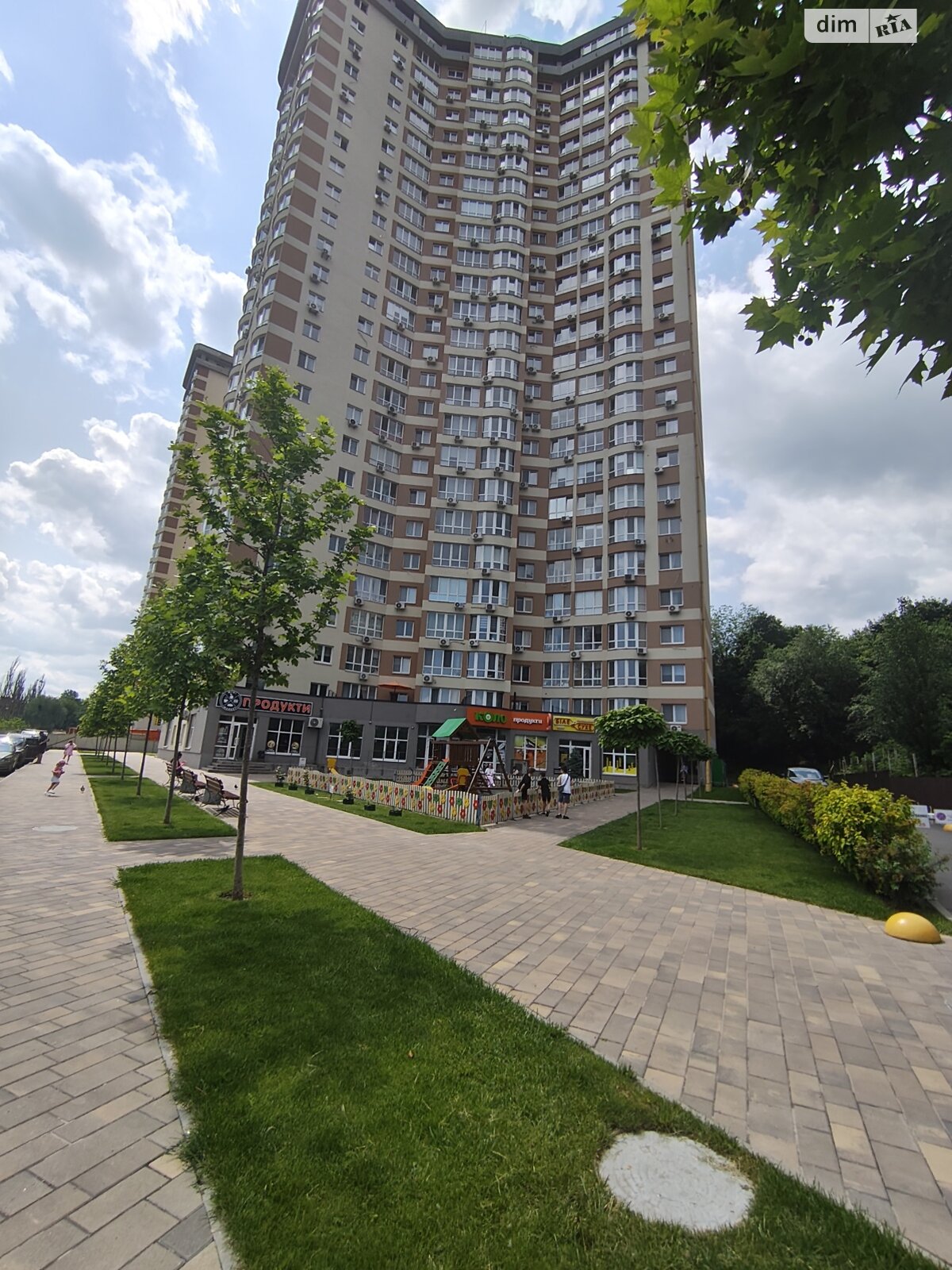 Продажа трехкомнатной квартиры в Киеве, на ул. Новополевая 2 корпус 2, район Караваевы Дачи фото 1 Продажа трехкомнатной квартиры в Киеве, на ул. Новополевая 2 корпус 2, район Караваевы Дачи фото 1