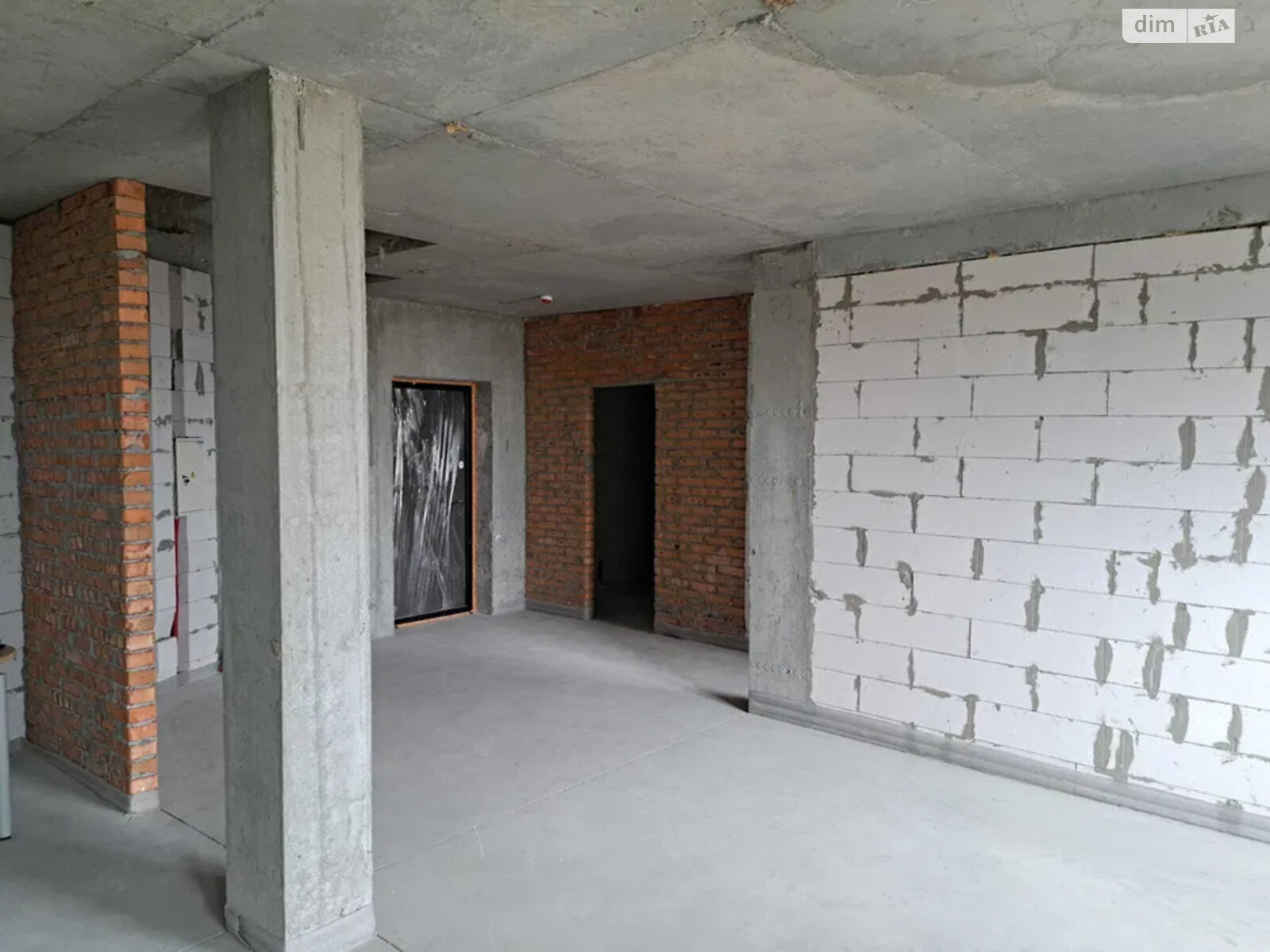 Продаж трикімнатної квартири в Києві, на вул. Новопольова 2 корпус 1, район Караваєві Дачі фото 1