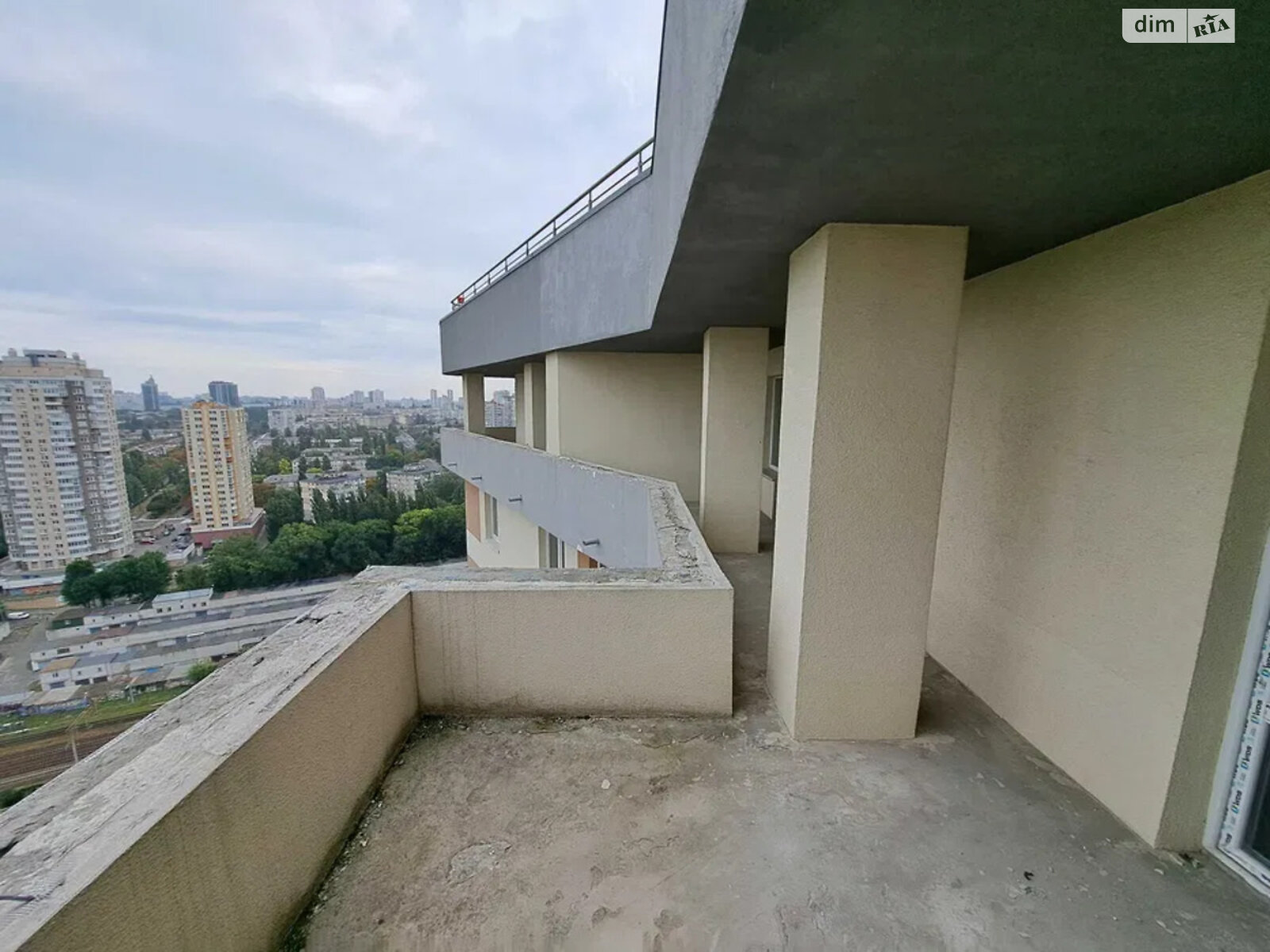 Продаж трикімнатної квартири в Києві, на вул. Новопольова 2 корпус 1, район Караваєві Дачі фото 1