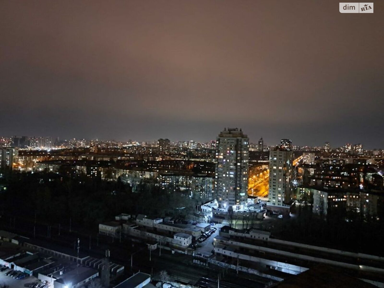 Продаж трикімнатної квартири в Києві, на вул. Новопольова 2 корпус 1, район Караваєві Дачі фото 1