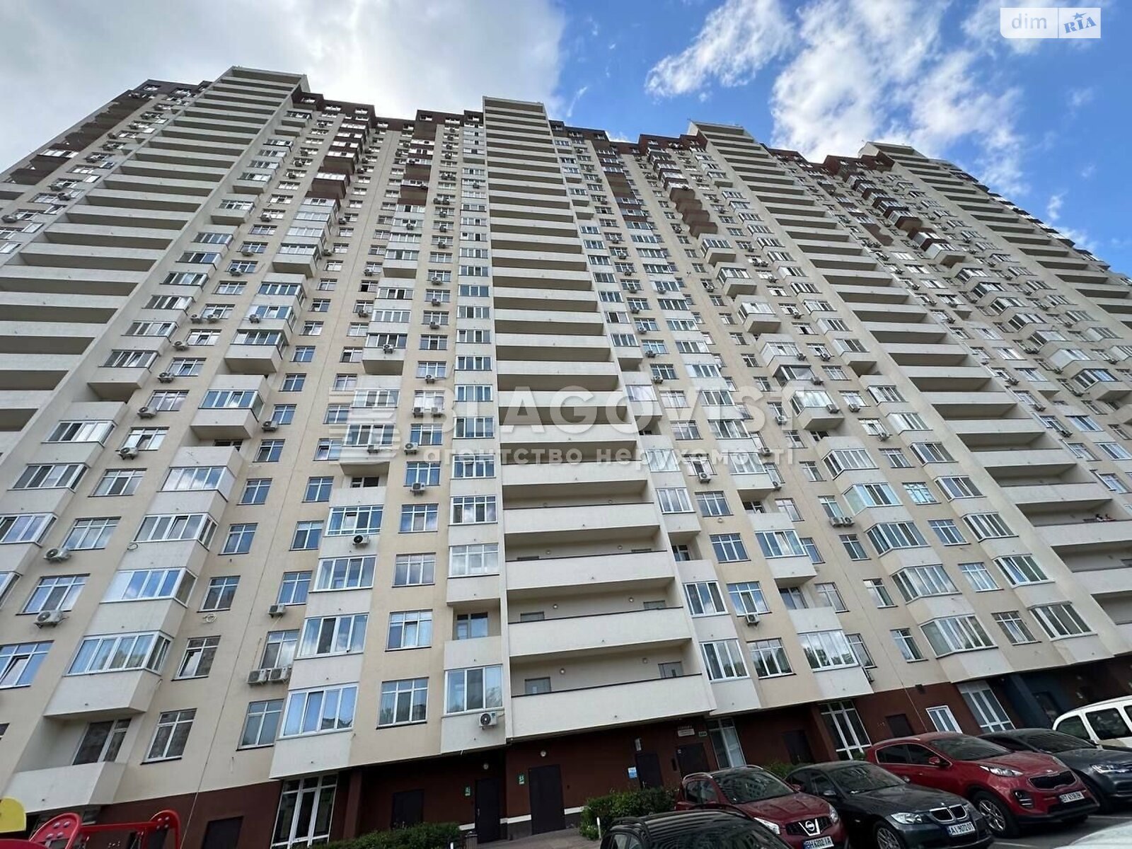 Продаж двокімнатної квартири в Києві, на вул. Польова 73, район Караваєві Дачі фото 1