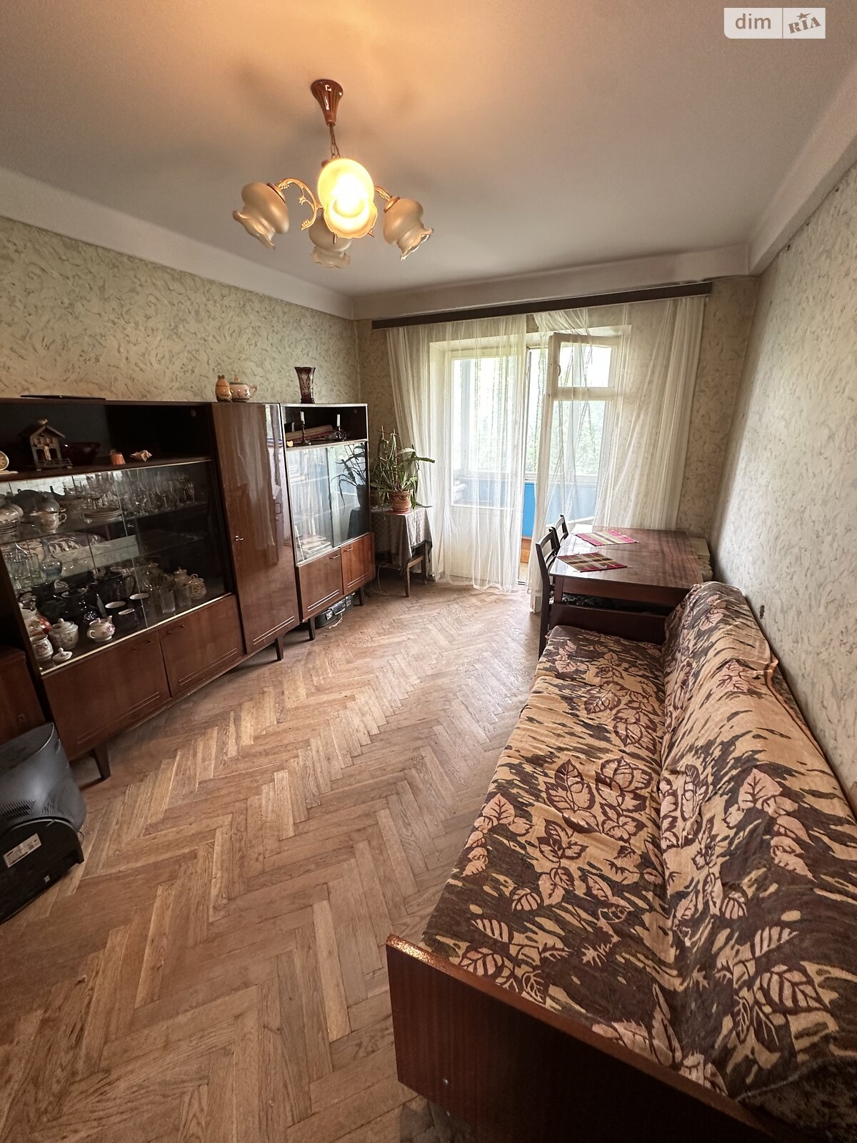 Продажа трехкомнатной квартиры в Киеве, на ул. Кавказская 9, фото 1 Продажа трехкомнатной квартиры в Киеве, на ул. Кавказская 9, фото 1