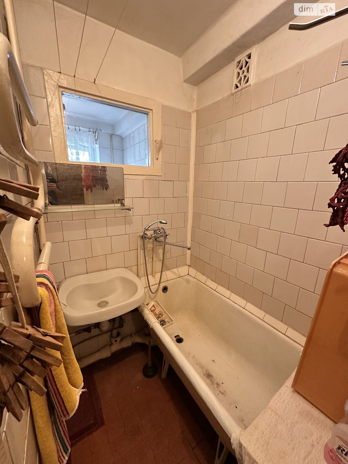 Продажа трехкомнатной квартиры в Киеве, на ул. Кавказская 9, фото 1 Продажа трехкомнатной квартиры в Киеве, на ул. Кавказская 9, фото 1