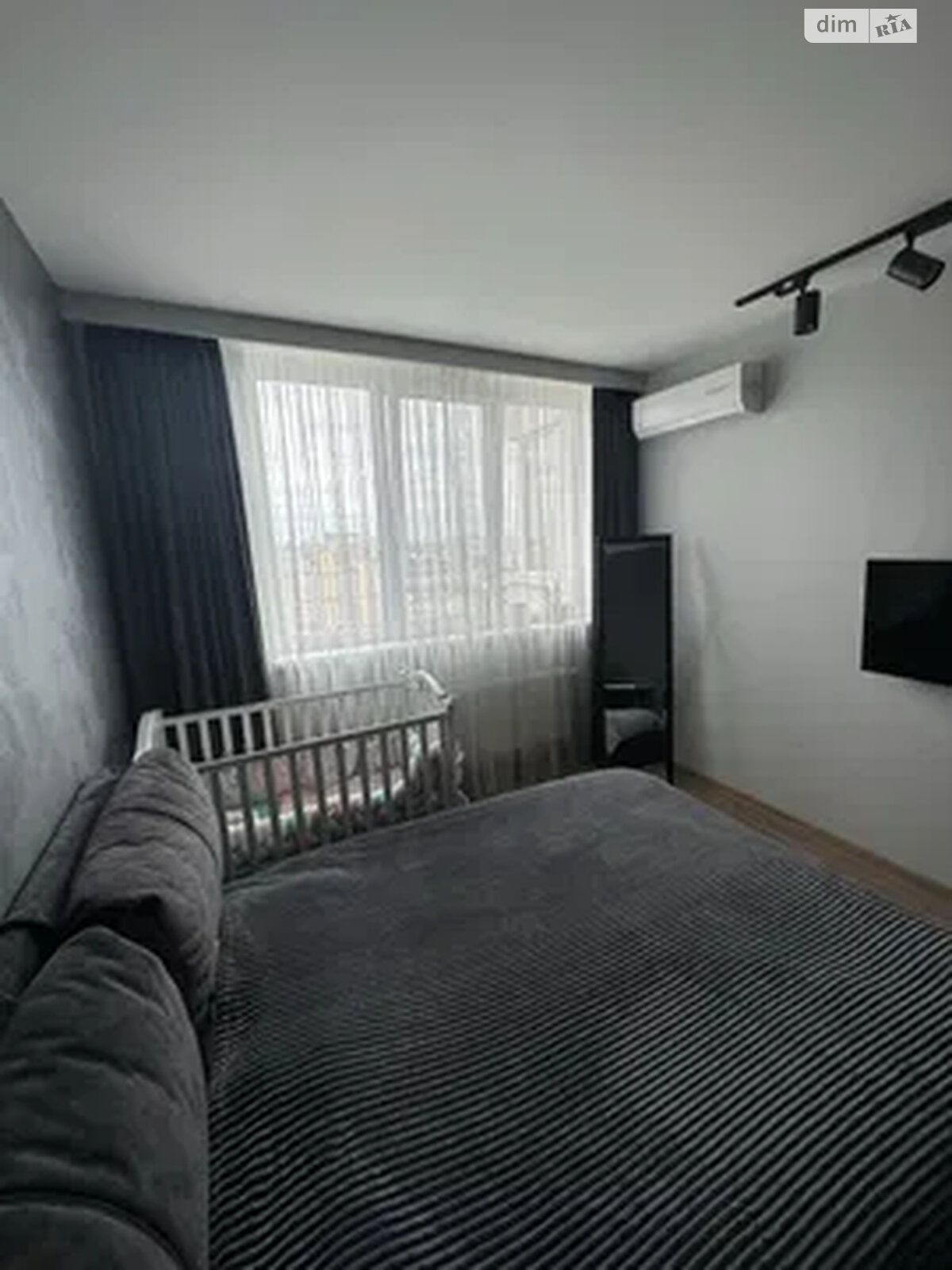Продаж трикімнатної квартири в Києві, на вул. Казармена 6А, фото 1 Продаж трикімнатної квартири в Києві, на вул. Казармена 6А, фото 1