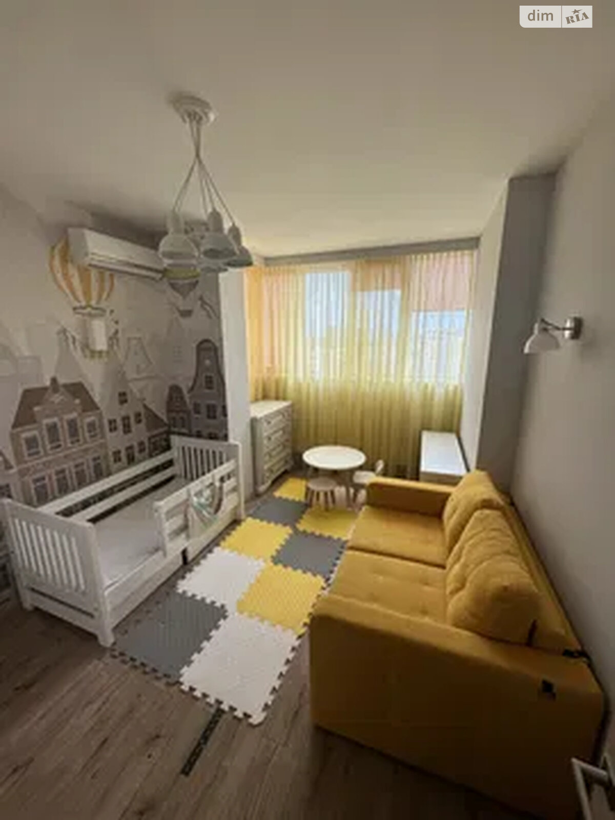 Продаж трикімнатної квартири в Києві, на вул. Казармена 6А, фото 1 Продаж трикімнатної квартири в Києві, на вул. Казармена 6А, фото 1