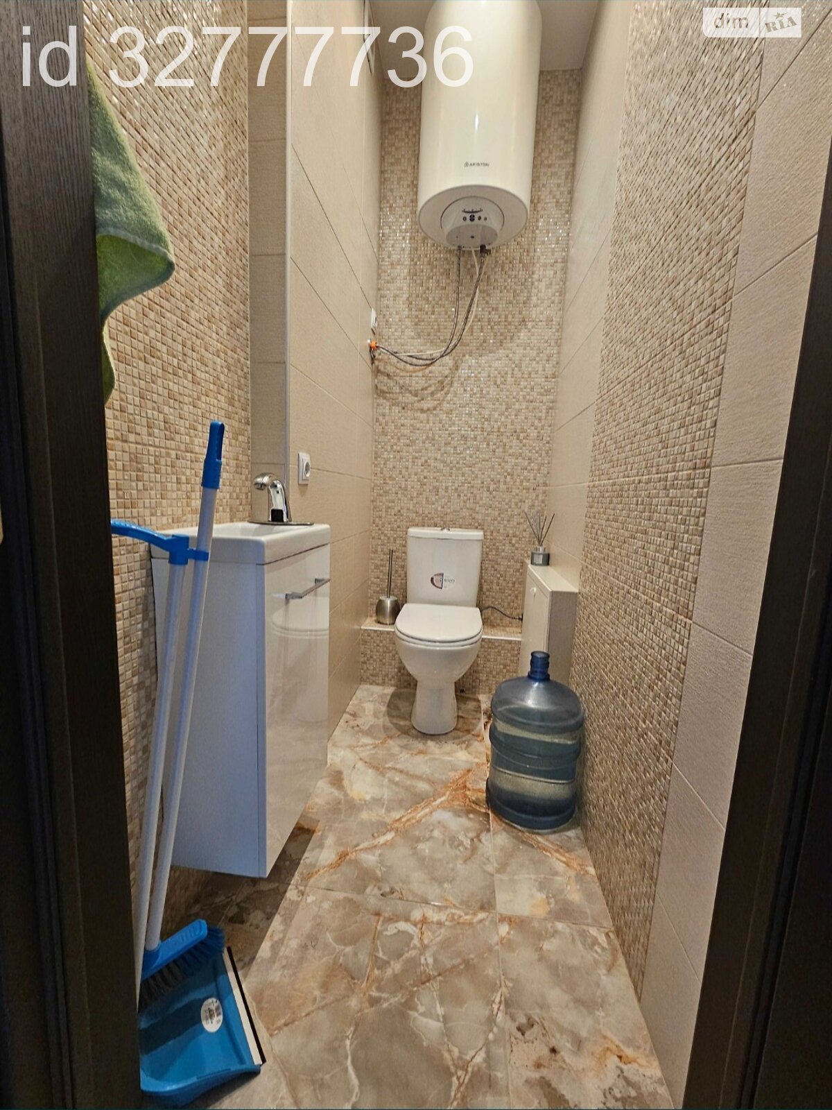 Продажа трехкомнатной квартиры в Киеве, на ул. Кирилло-Мефодиевская 2, фото 1 Продажа трехкомнатной квартиры в Киеве, на ул. Кирилло-Мефодиевская 2, фото 1