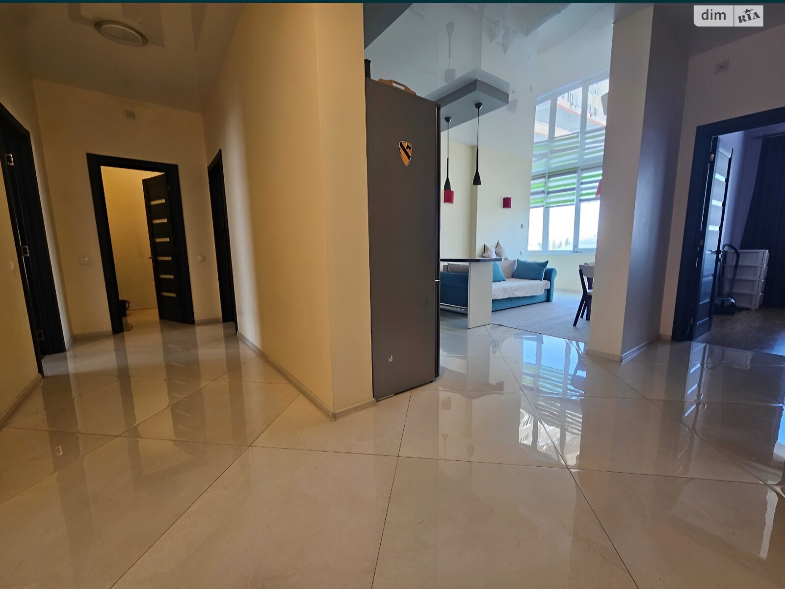 Продажа трехкомнатной квартиры в Киеве, на ул. Кирилло-Мефодиевская 2, фото 1 Продажа трехкомнатной квартиры в Киеве, на ул. Кирилло-Мефодиевская 2, фото 1