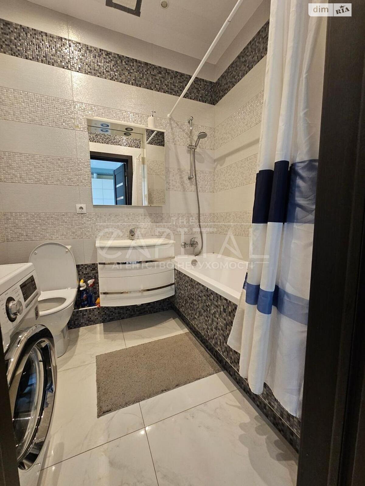 Продажа трехкомнатной квартиры в Киеве, на ул. Кирилло-Мефодиевская 2, фото 1