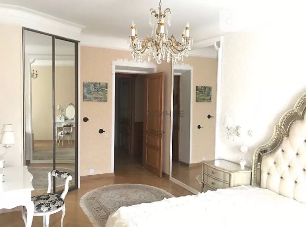 Продажа трехкомнатной квартиры в Киеве, на узвоз Кловский 14, фото 1 Продажа трехкомнатной квартиры в Киеве, на узвоз Кловский 14, фото 1