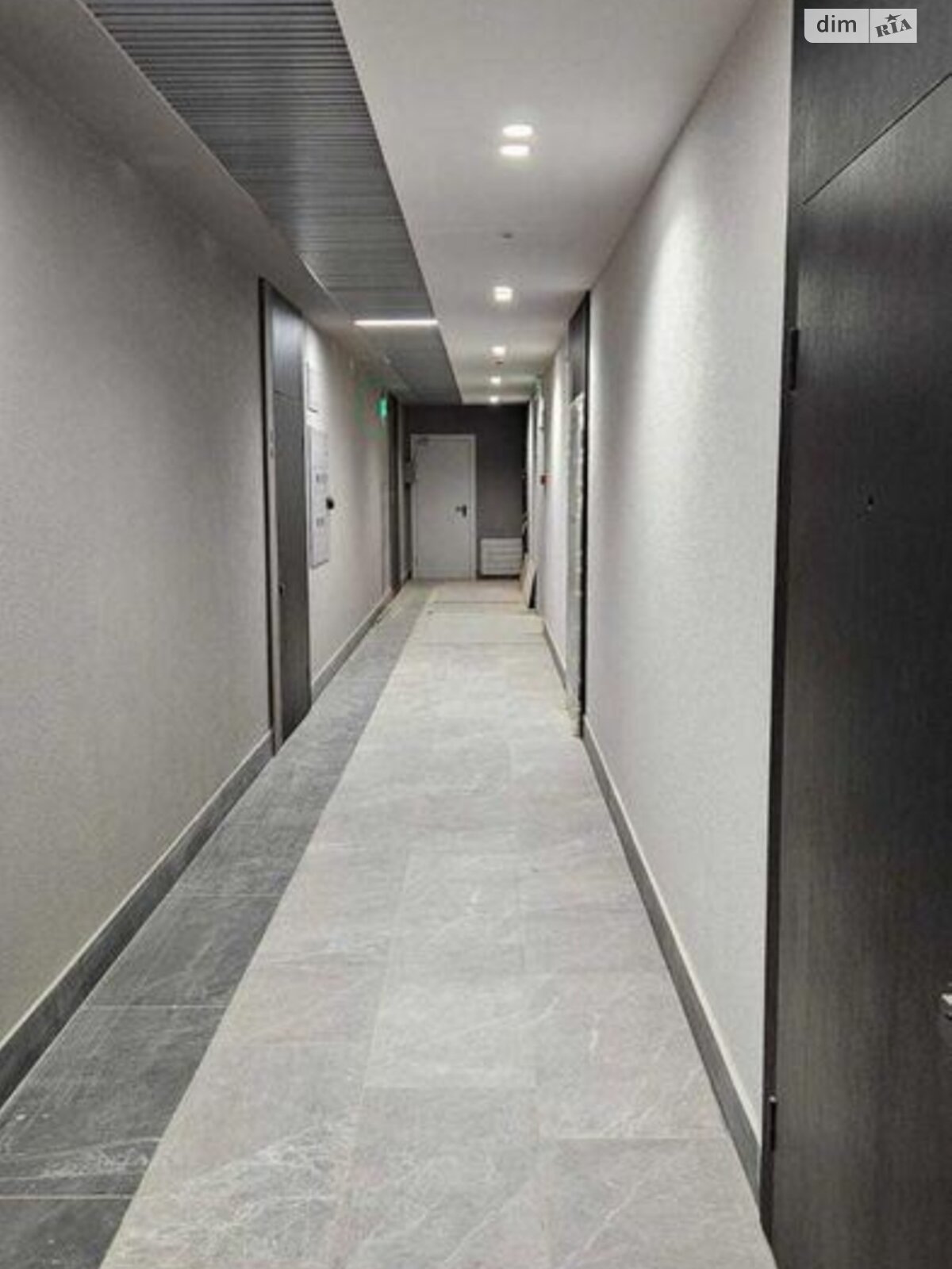 Продаж однокімнатної квартири в Києві, на вул. Князя Романа Мстиславича 22А, фото 1