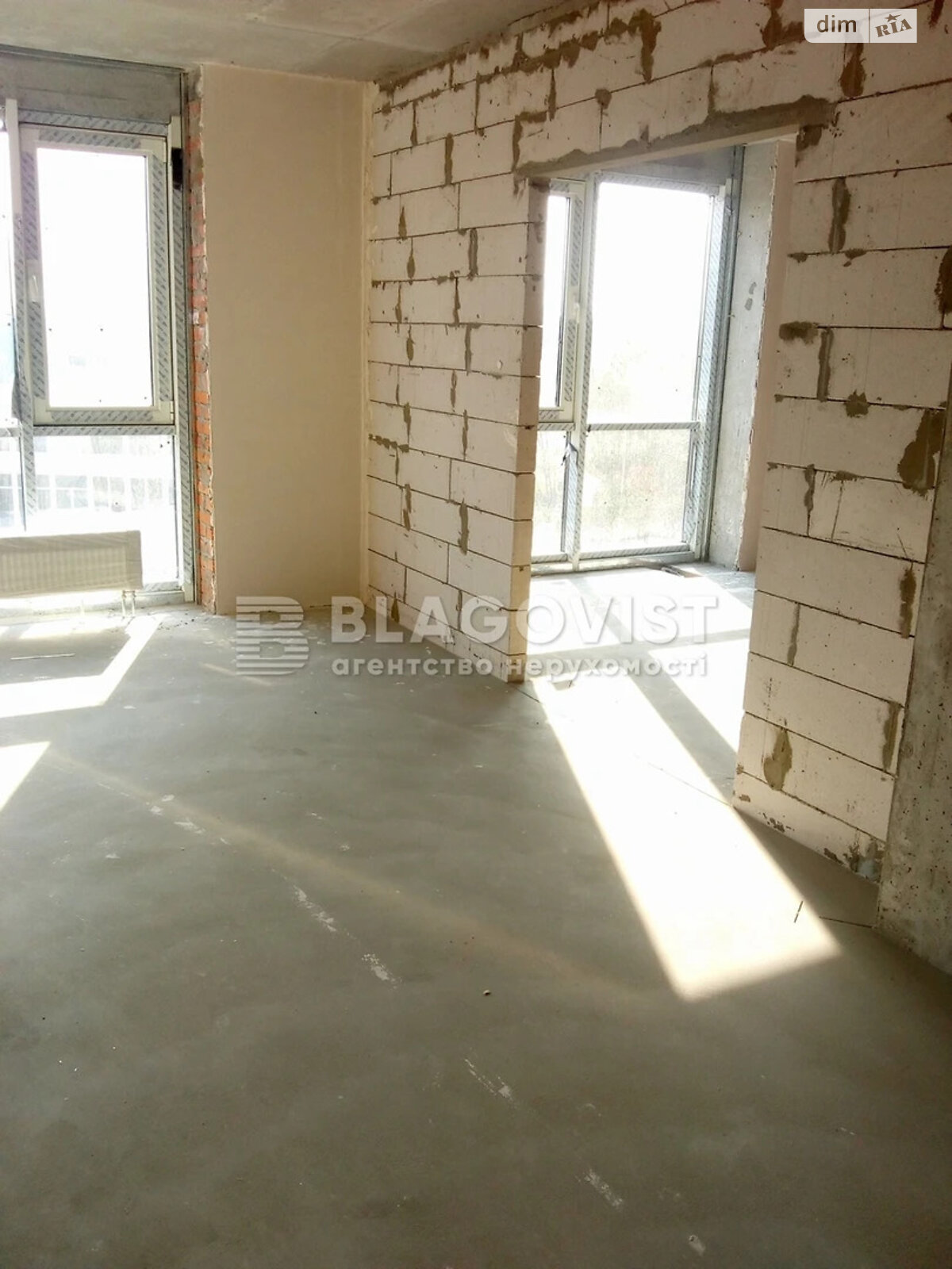 Продаж трикімнатної квартири в Києві, на вул. Князя Романа Мстиславича 28Б, фото 1