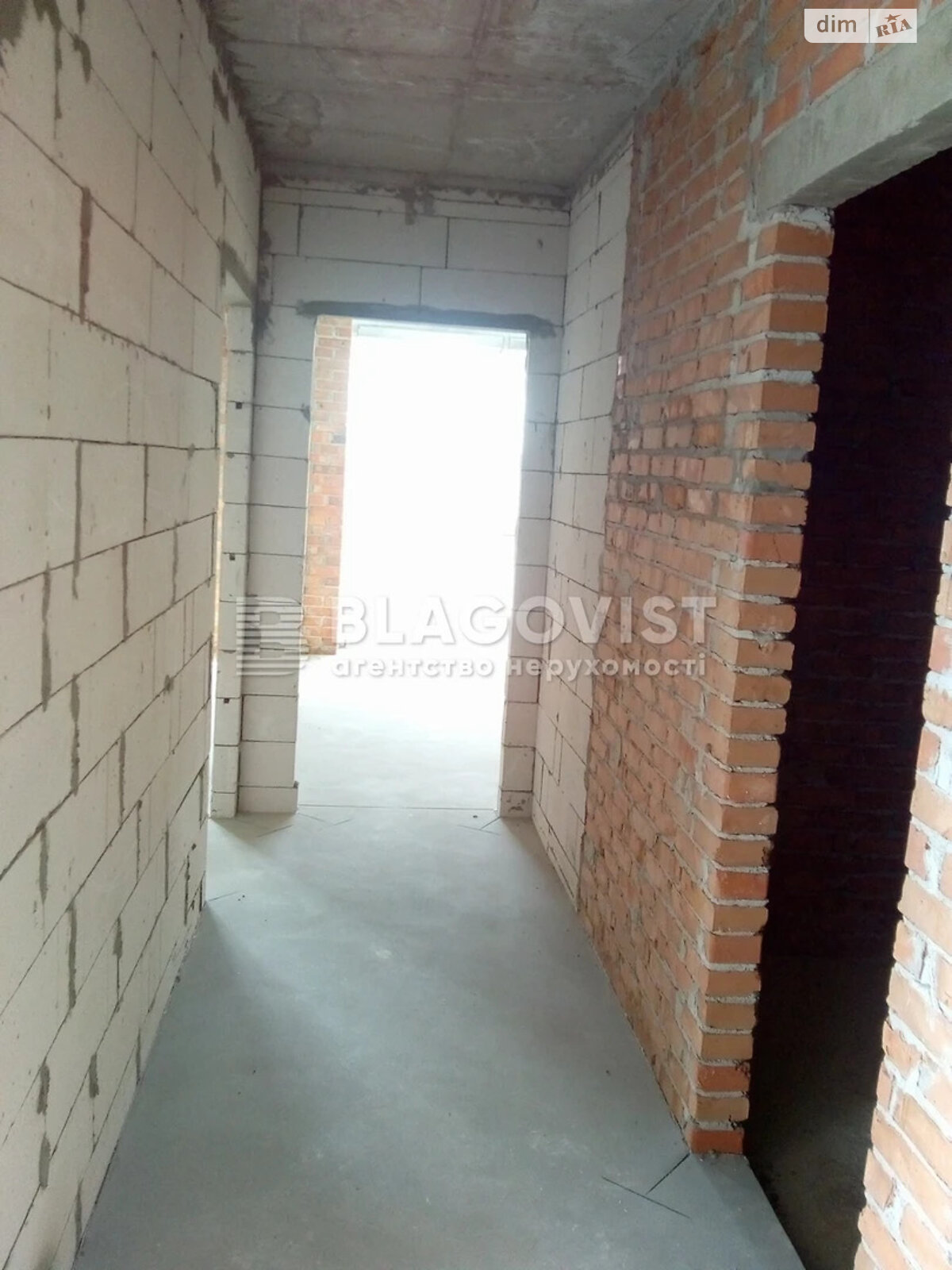 Продаж трикімнатної квартири в Києві, на вул. Князя Романа Мстиславича 28Б, фото 1