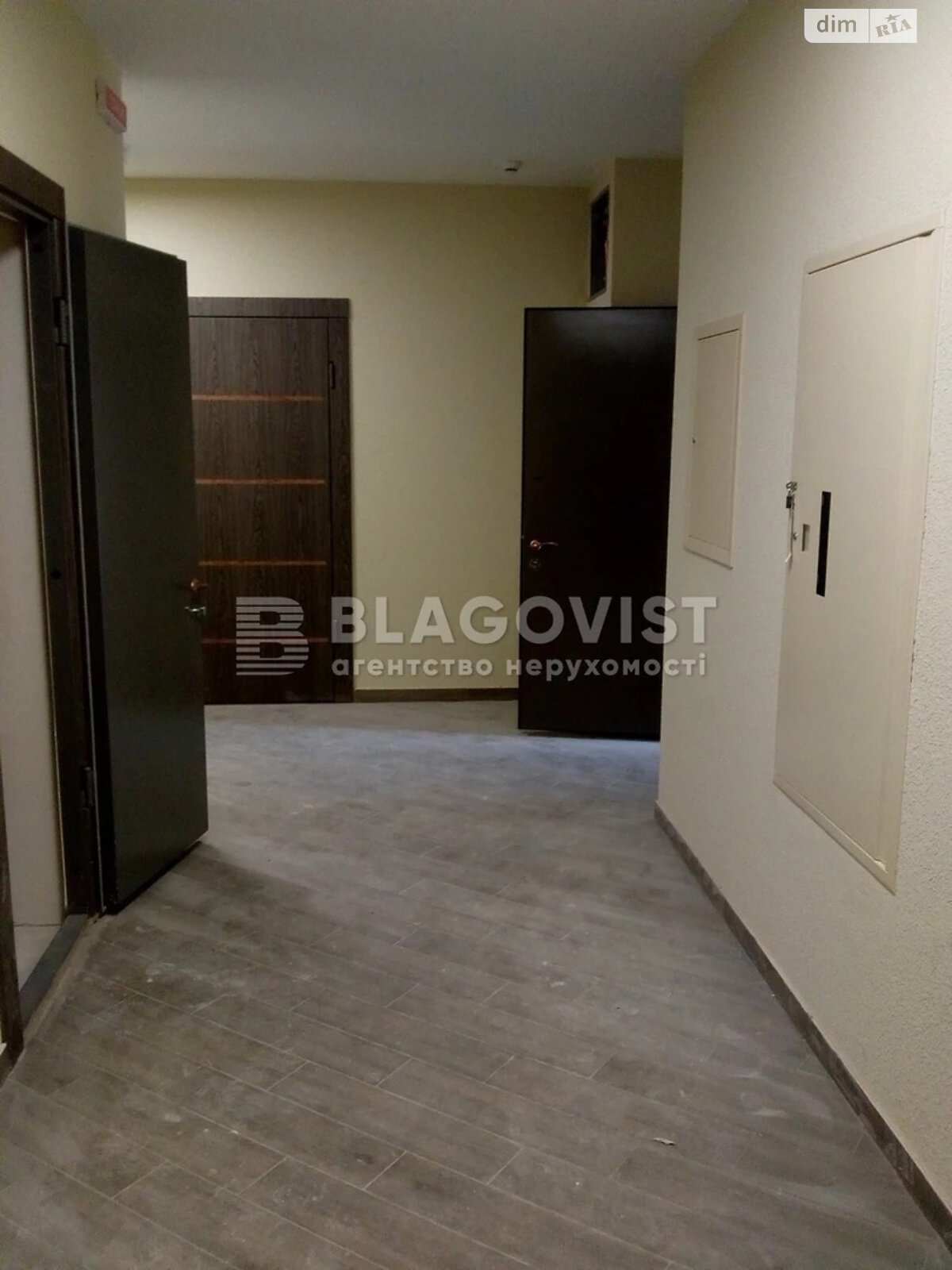 Продаж трикімнатної квартири в Києві, на вул. Князя Романа Мстиславича 28Б, фото 1