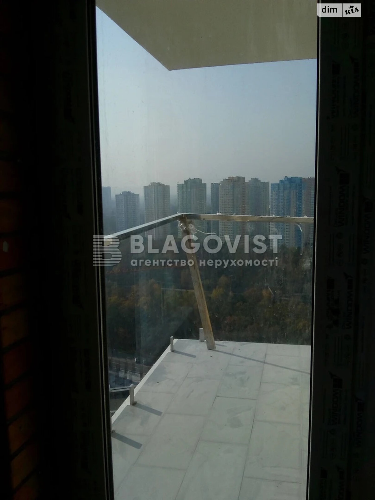 Продаж трикімнатної квартири в Києві, на вул. Князя Романа Мстиславича 28Б, фото 1