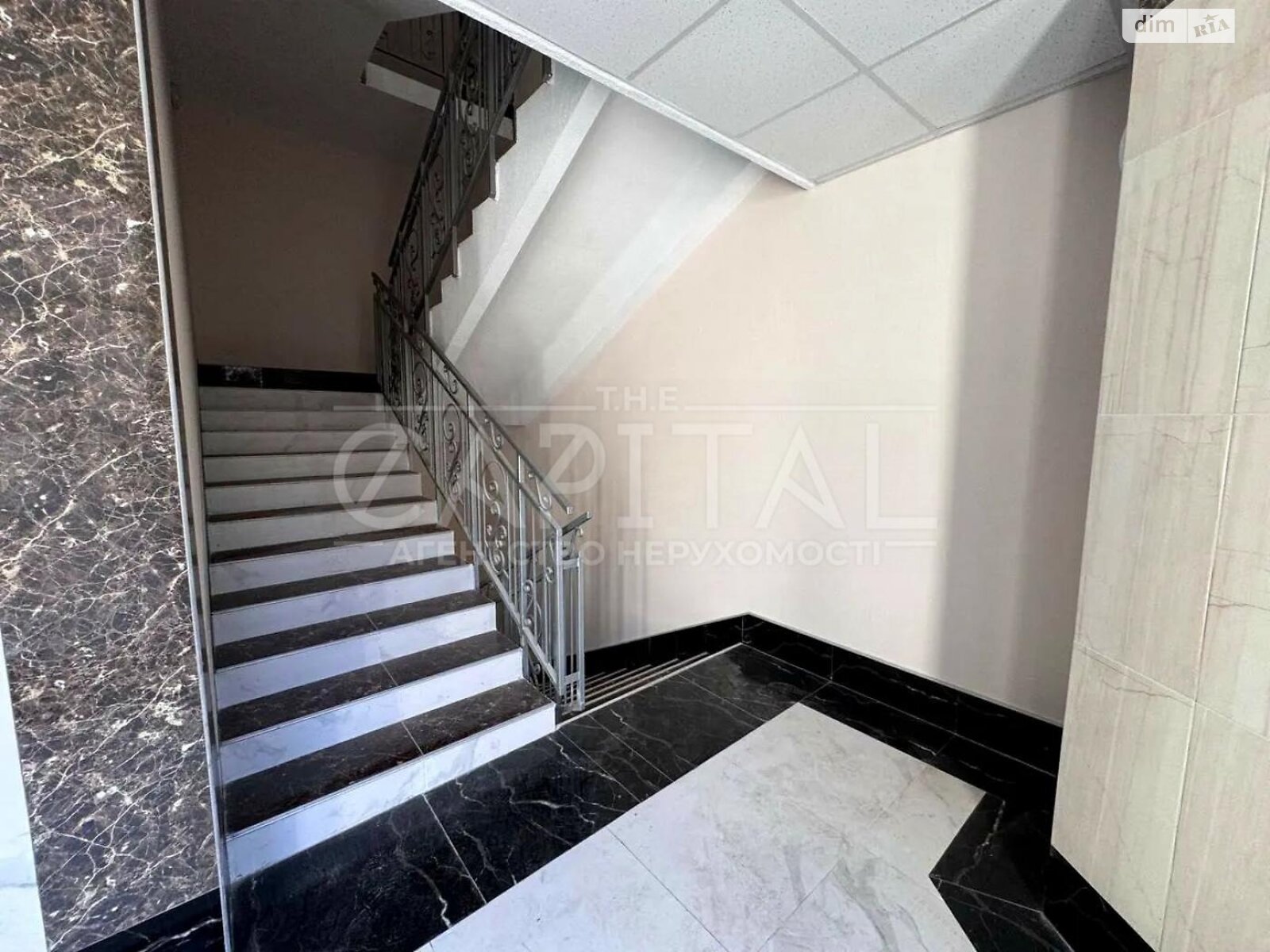 Продаж двокімнатної квартири в Києві, на вул. Кожум'яцька 7, фото 1 Продаж двокімнатної квартири в Києві, на вул. Кожум'яцька 7, фото 1