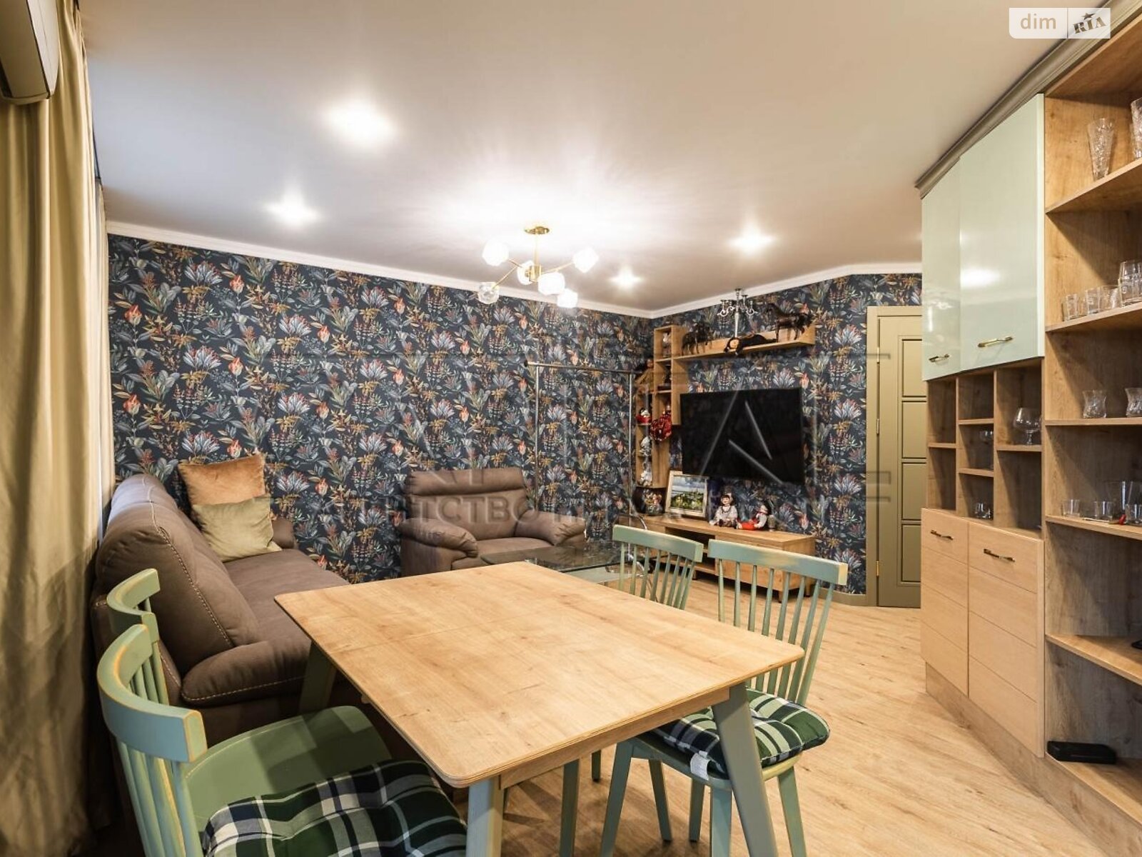 Продажа трехкомнатной квартиры в Киеве, на ул. Конча-Заспинская 16, район Конча-Заспа фото 1 Продажа трехкомнатной квартиры в Киеве, на ул. Конча-Заспинская 16, район Конча-Заспа фото 1