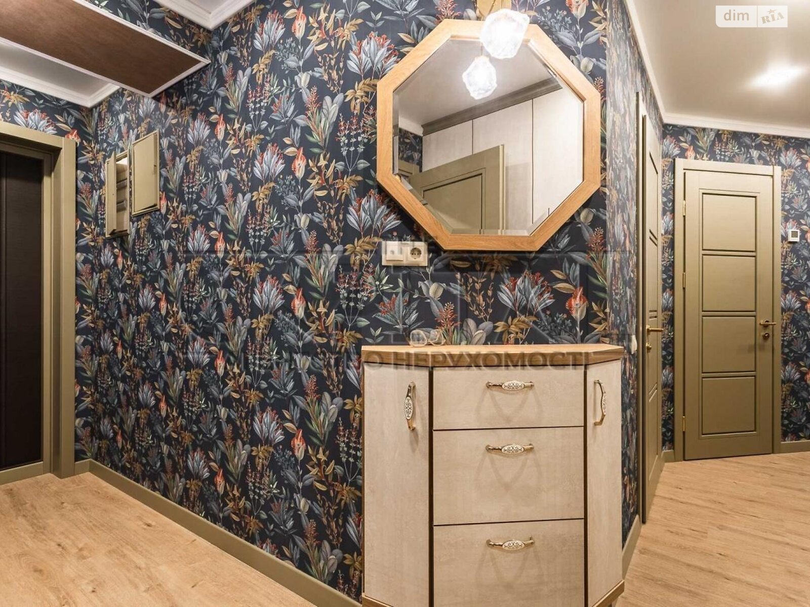 Продажа трехкомнатной квартиры в Киеве, на ул. Конча-Заспинская 16, район Конча-Заспа фото 1 Продажа трехкомнатной квартиры в Киеве, на ул. Конча-Заспинская 16, район Конча-Заспа фото 1