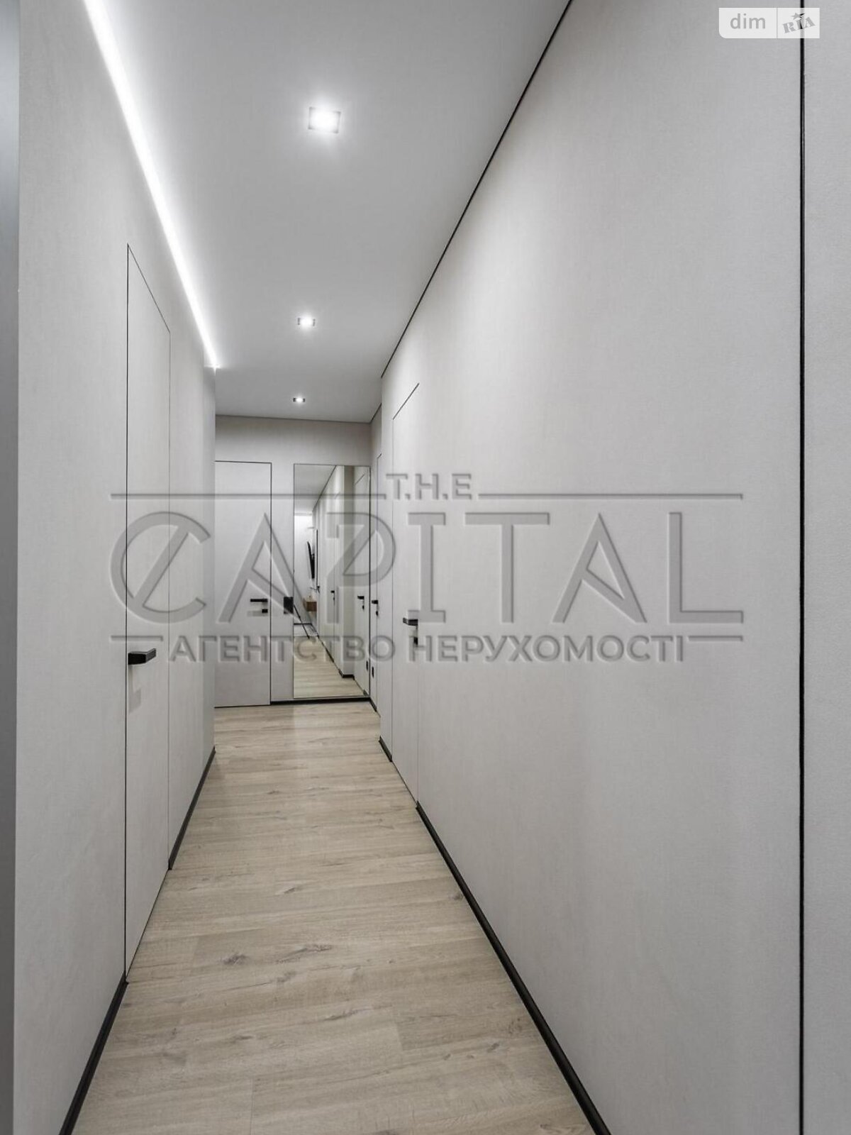 Продажа трехкомнатной квартиры в Киеве, на шоссе Столичное, район Корчеватое фото 1 Продажа трехкомнатной квартиры в Киеве, на шоссе Столичное, район Корчеватое фото 1