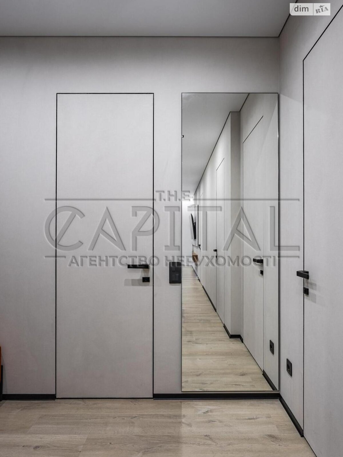 Продажа трехкомнатной квартиры в Киеве, на шоссе Столичное, район Корчеватое фото 1 Продажа трехкомнатной квартиры в Киеве, на шоссе Столичное, район Корчеватое фото 1