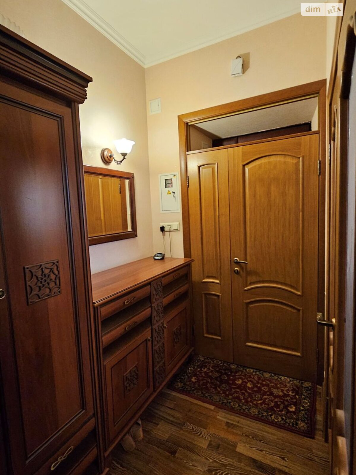 Продаж двокімнатної квартири в Києві, на вул. Хрещатик 21, фото 1 Продаж двокімнатної квартири в Києві, на вул. Хрещатик 21, фото 1