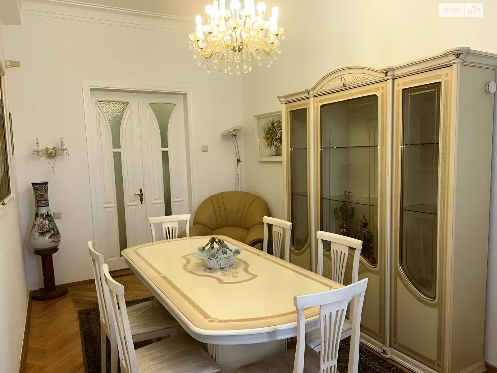Продаж трикімнатної квартири в Києві, на пров. Бехтерєвський 13, район Кудрявець фото 1 Продаж трикімнатної квартири в Києві, на пров. Бехтерєвський 13, район Кудрявець фото 1