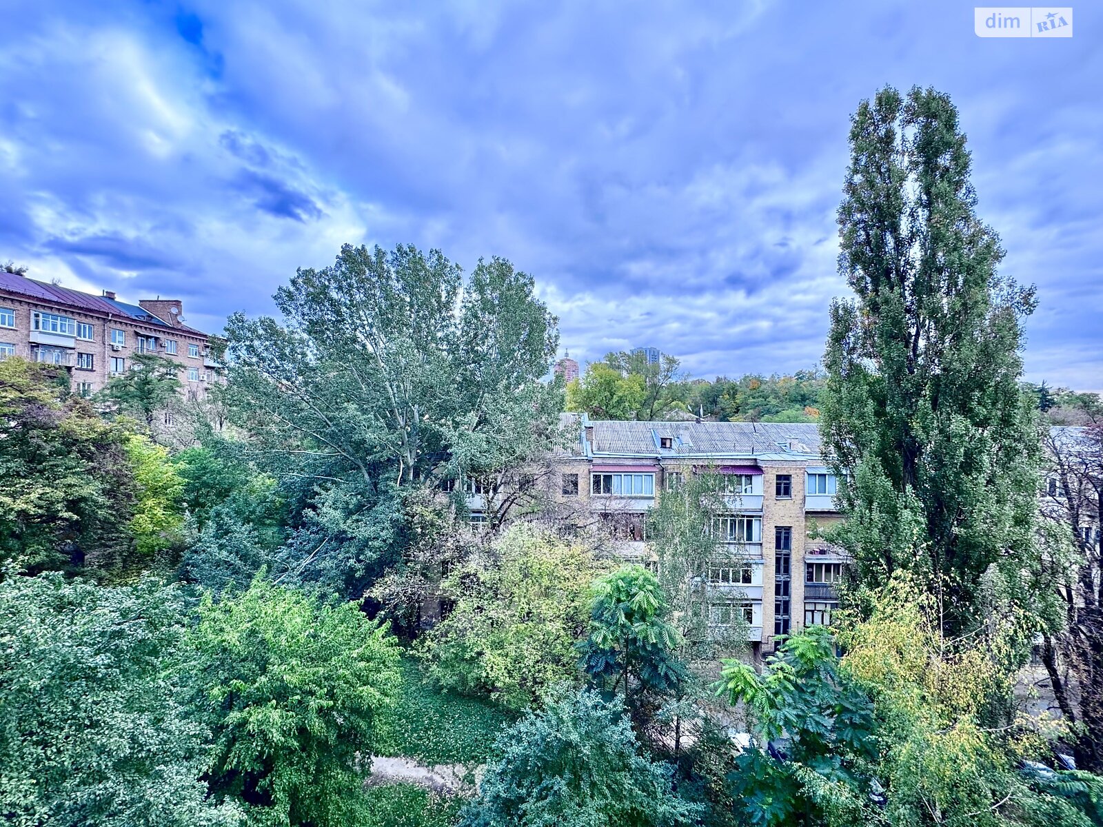 Продаж чотирикімнатної квартири в Києві, на вул. Гоголівська 36-40, район Кудрявець фото 1 Продаж чотирикімнатної квартири в Києві, на вул. Гоголівська 36-40, район Кудрявець фото 1