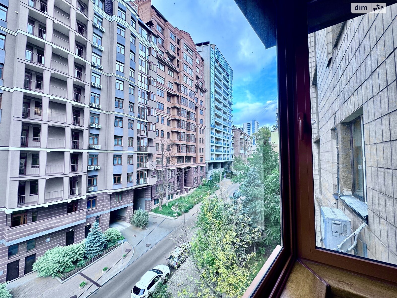 Продаж чотирикімнатної квартири в Києві, на вул. Гоголівська 36-40, район Кудрявець фото 1 Продаж чотирикімнатної квартири в Києві, на вул. Гоголівська 36-40, район Кудрявець фото 1