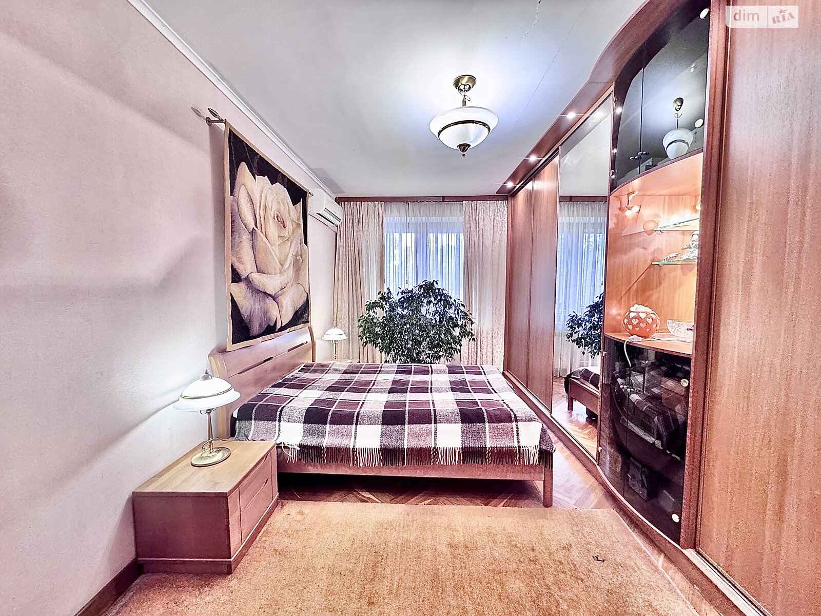 Продаж чотирикімнатної квартири в Києві, на вул. Гоголівська 36-40, район Кудрявець фото 1 Продаж чотирикімнатної квартири в Києві, на вул. Гоголівська 36-40, район Кудрявець фото 1