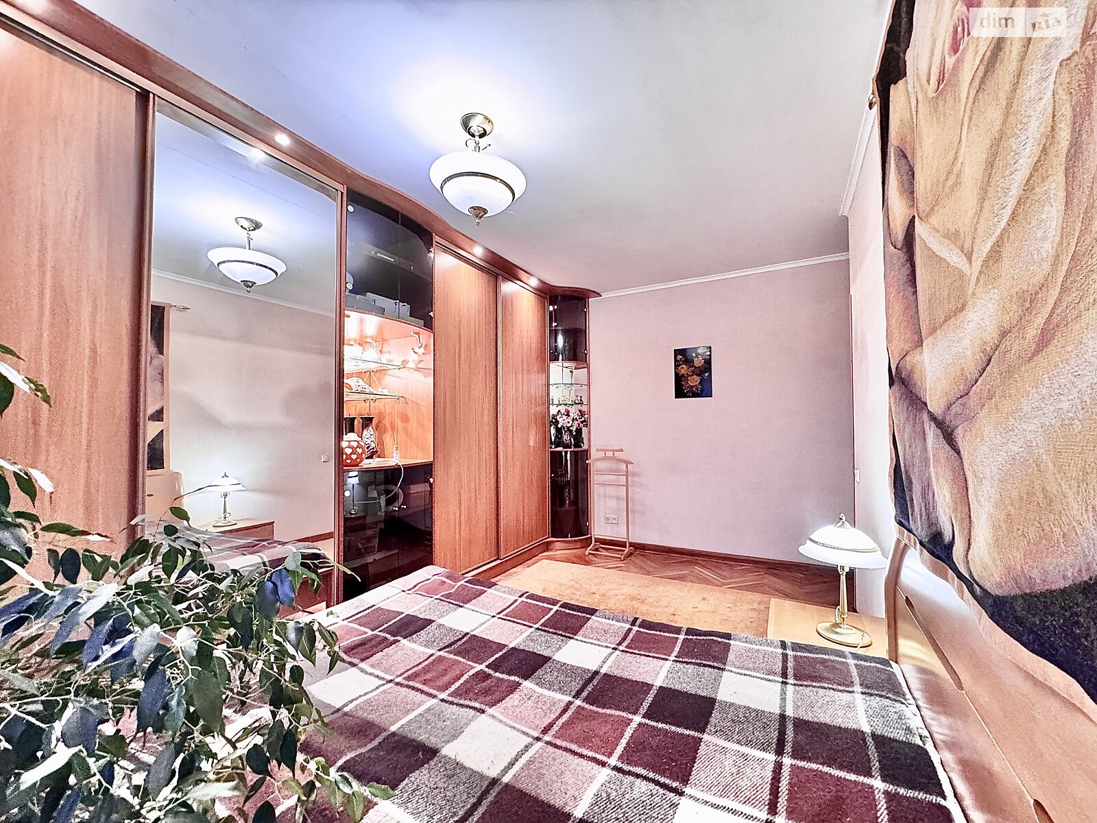 Продаж чотирикімнатної квартири в Києві, на вул. Гоголівська 36-40, район Кудрявець фото 1 Продаж чотирикімнатної квартири в Києві, на вул. Гоголівська 36-40, район Кудрявець фото 1