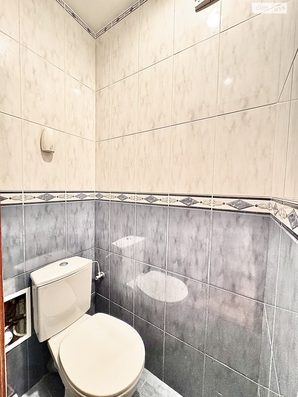 Продаж чотирикімнатної квартири в Києві, на вул. Гоголівська 36-40, район Кудрявець фото 1 Продаж чотирикімнатної квартири в Києві, на вул. Гоголівська 36-40, район Кудрявець фото 1