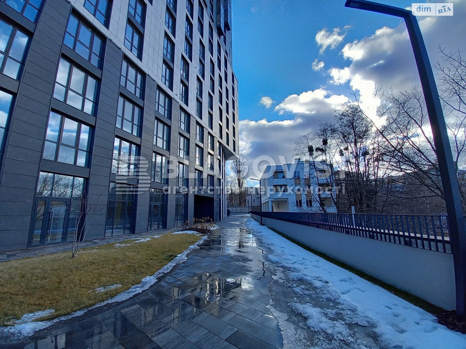 Продажа трехкомнатной квартиры в Киеве, на ул. Николая Пимоненко 21, район Кудрявец фото 1 Продажа трехкомнатной квартиры в Киеве, на ул. Николая Пимоненко 21, район Кудрявец фото 1