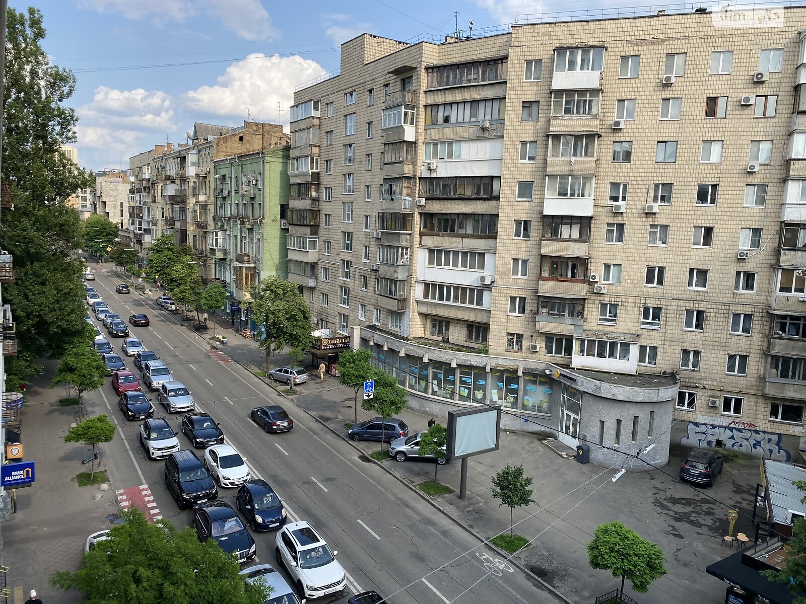 Продажа трехкомнатной квартиры в Киеве, на ул. Сечевых Стрельцов 52, район Кудрявец фото 1 Продажа трехкомнатной квартиры в Киеве, на ул. Сечевых Стрельцов 52, район Кудрявец фото 1