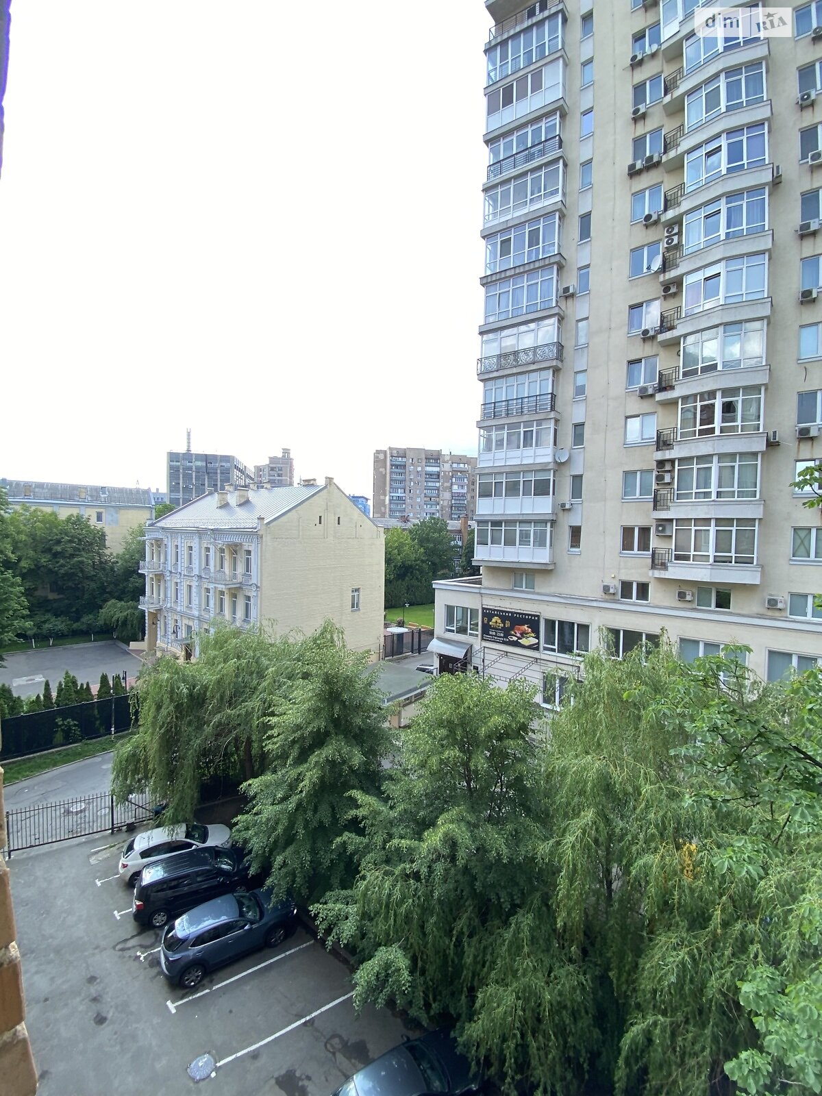 Продажа трехкомнатной квартиры в Киеве, на ул. Сечевых Стрельцов 52, район Кудрявец фото 1 Продажа трехкомнатной квартиры в Киеве, на ул. Сечевых Стрельцов 52, район Кудрявец фото 1