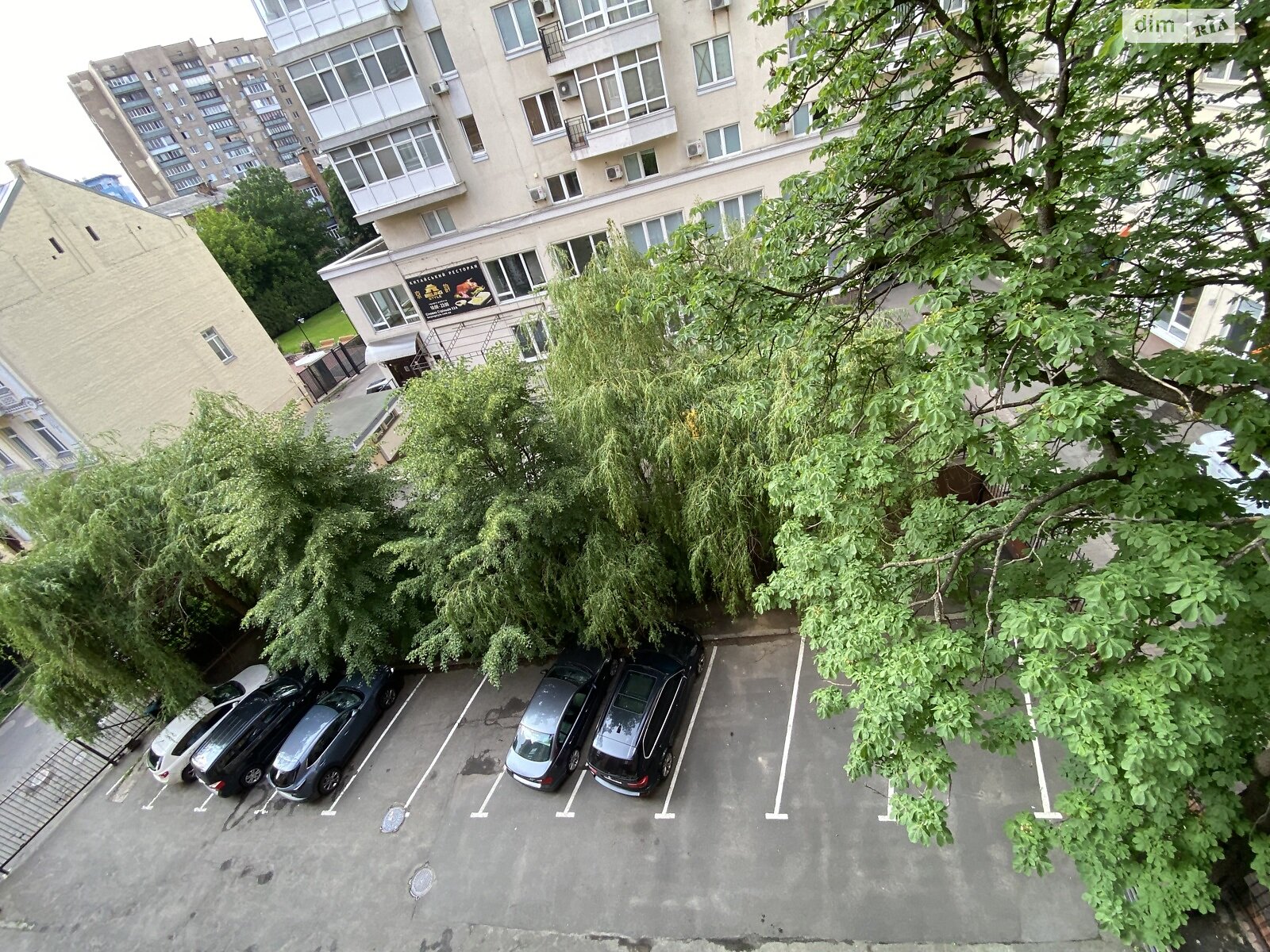 Продажа трехкомнатной квартиры в Киеве, на ул. Сечевых Стрельцов 52, район Кудрявец фото 1 Продажа трехкомнатной квартиры в Киеве, на ул. Сечевых Стрельцов 52, район Кудрявец фото 1