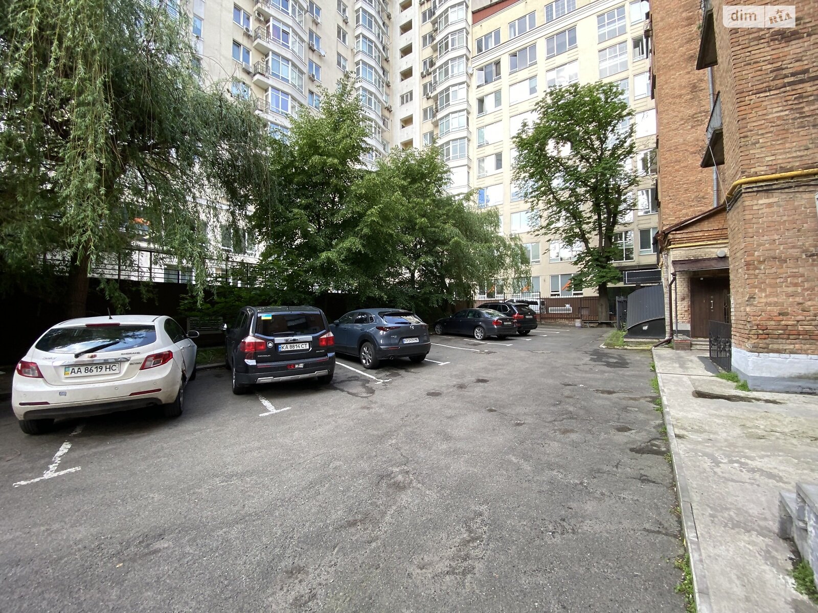 Продажа трехкомнатной квартиры в Киеве, на ул. Сечевых Стрельцов 52, район Кудрявец фото 1 Продажа трехкомнатной квартиры в Киеве, на ул. Сечевых Стрельцов 52, район Кудрявец фото 1