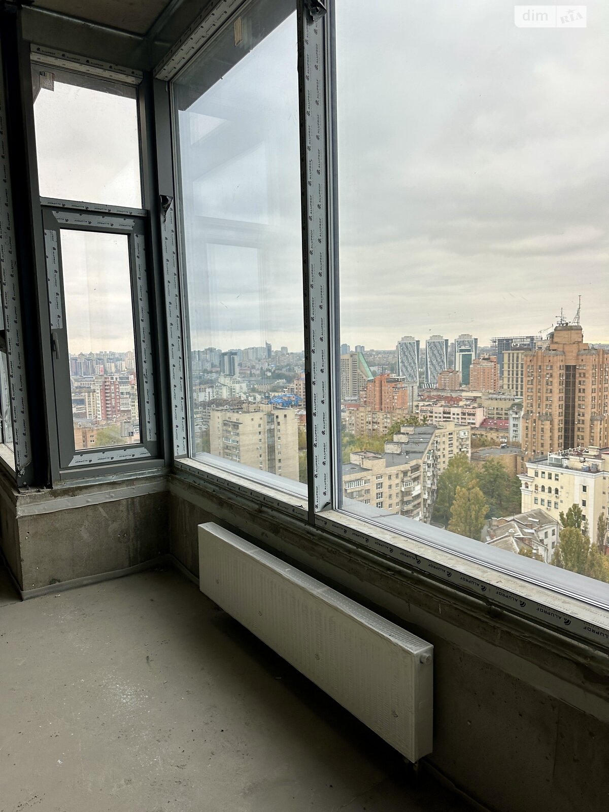 Продажа трехкомнатной квартиры в Киеве, на ул. Сечевых Стрельцов 44А, район Кудрявец фото 1