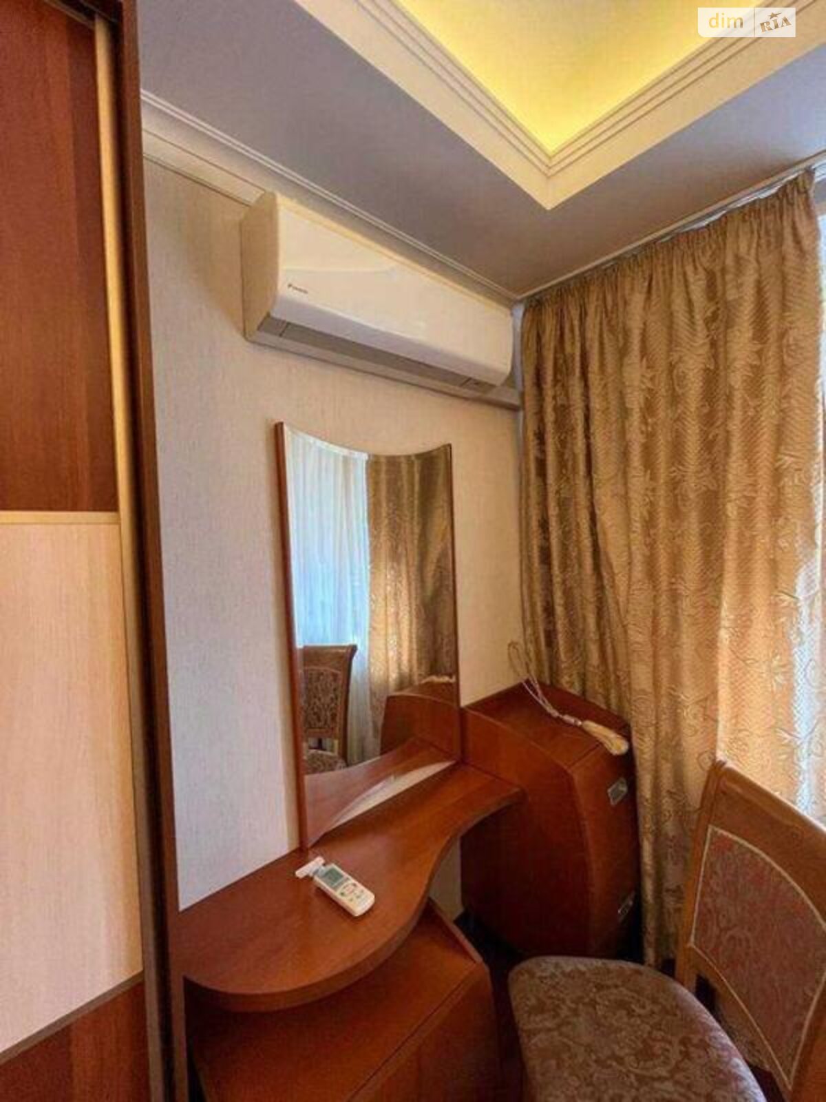 Продажа трехкомнатной квартиры в Киеве, на ул. Сечевых Стрельцов 52А, район Кудрявец фото 1