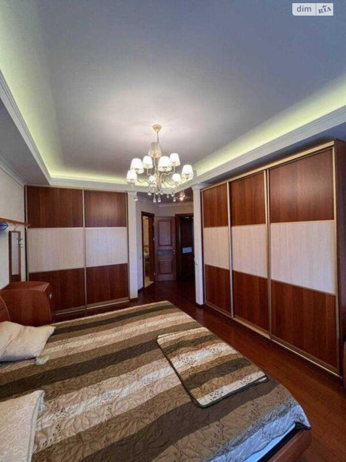 Продажа трехкомнатной квартиры в Киеве, на ул. Сечевых Стрельцов 52А, район Кудрявец фото 1