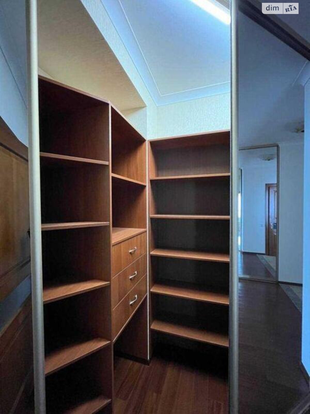 Продажа трехкомнатной квартиры в Киеве, на ул. Сечевых Стрельцов 52А, район Кудрявец фото 1