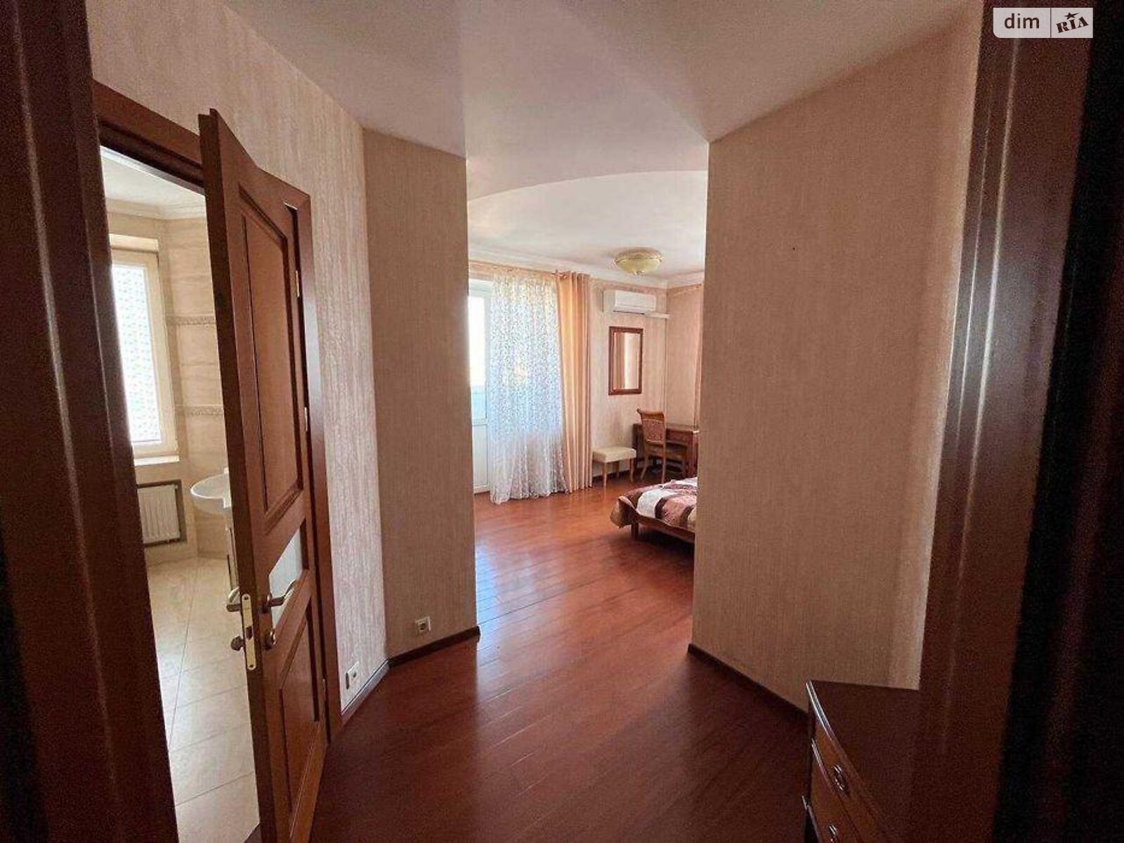 Продажа трехкомнатной квартиры в Киеве, на ул. Сечевых Стрельцов 52А, район Кудрявец фото 1