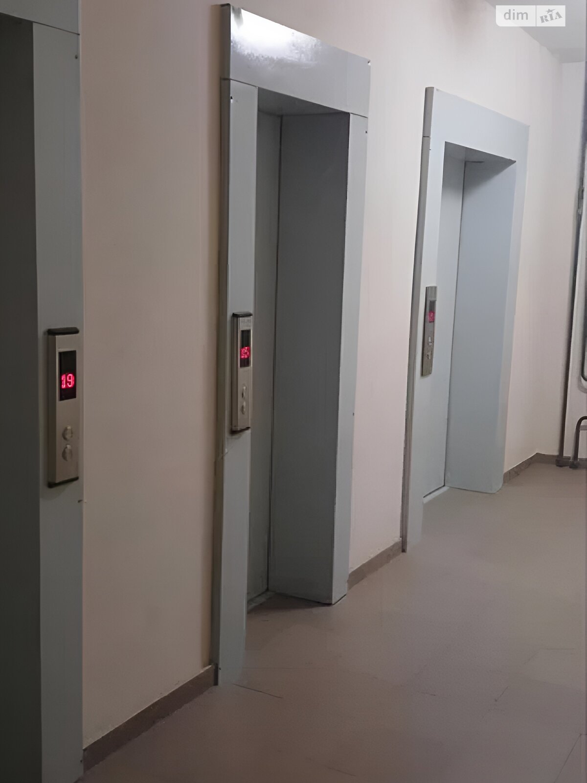 Продажа трехкомнатной квартиры в Киеве, на пер. Балтийский 3А, район Куреневка фото 1 Продажа трехкомнатной квартиры в Киеве, на пер. Балтийский 3А, район Куреневка фото 1