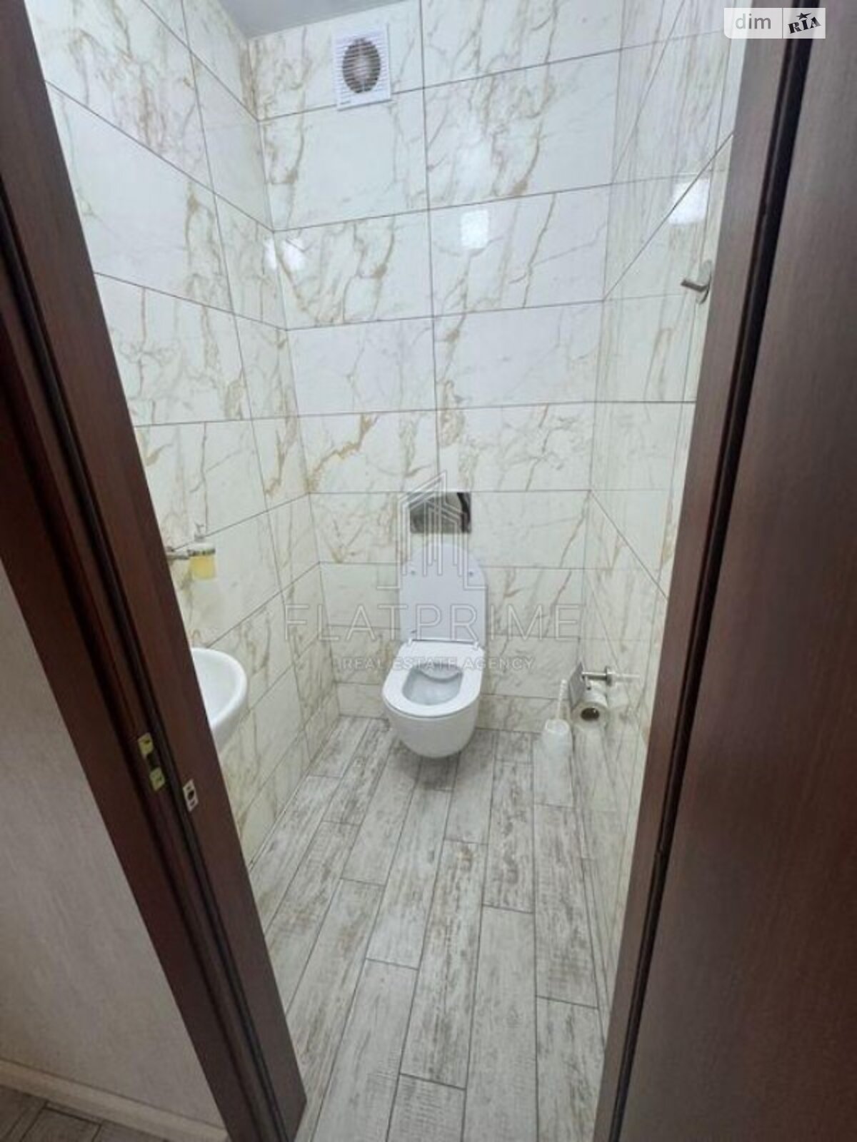 Продаж трикімнатної квартири в Києві, на пров. Балтійський 5, район Куренівка фото 1 Продаж трикімнатної квартири в Києві, на пров. Балтійський 5, район Куренівка фото 1