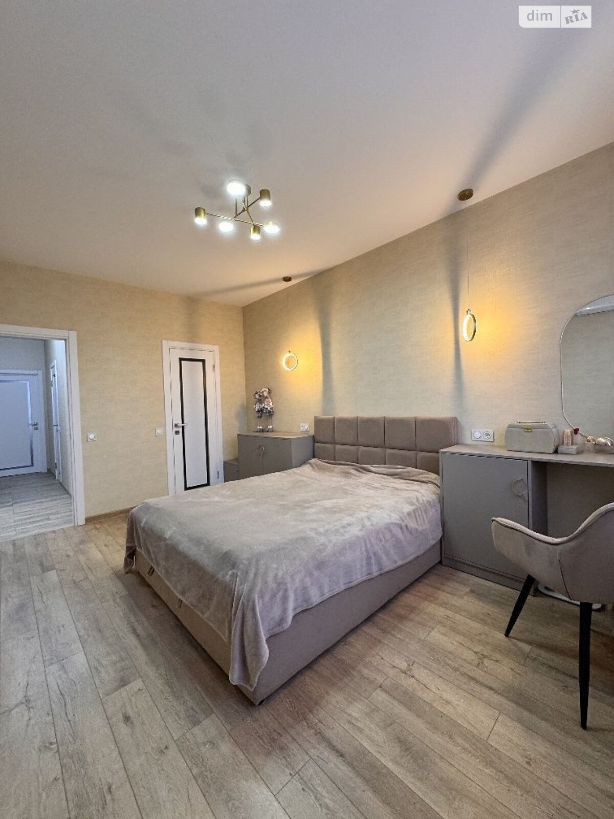 Продажа трехкомнатной квартиры в Киеве, на пер. Балтийский 3, район Куреневка фото 1