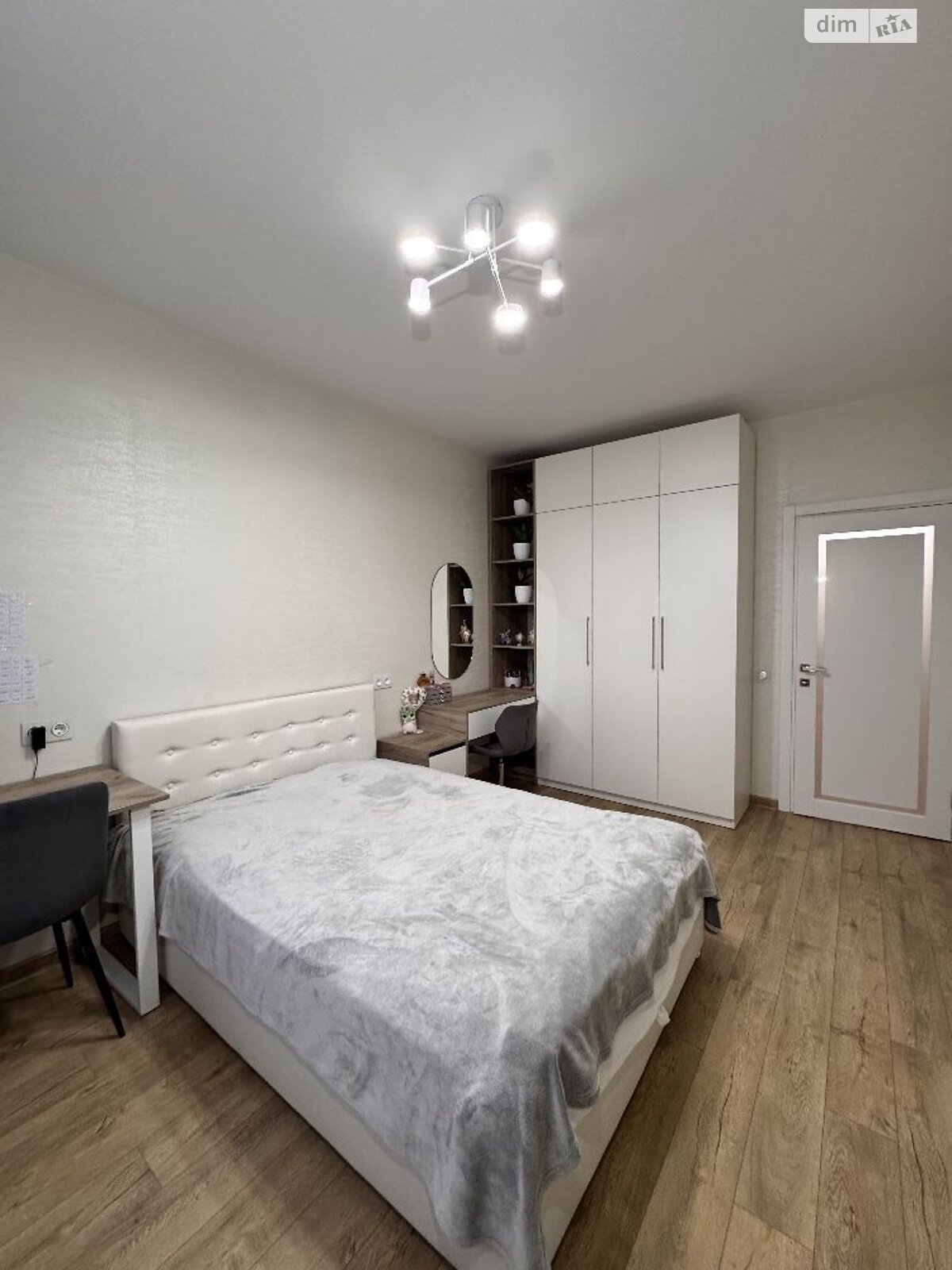 Продажа трехкомнатной квартиры в Киеве, на пер. Балтийский 3, район Куреневка фото 1