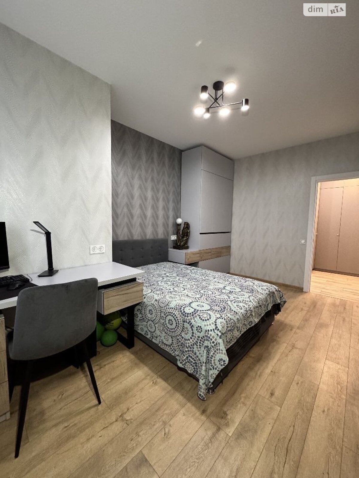 Продажа трехкомнатной квартиры в Киеве, на пер. Балтийский 3, район Куреневка фото 1