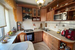 Продажа двухкомнатной квартиры в Киеве, на ул. Кирилловская 127, район Куреневка фото 2