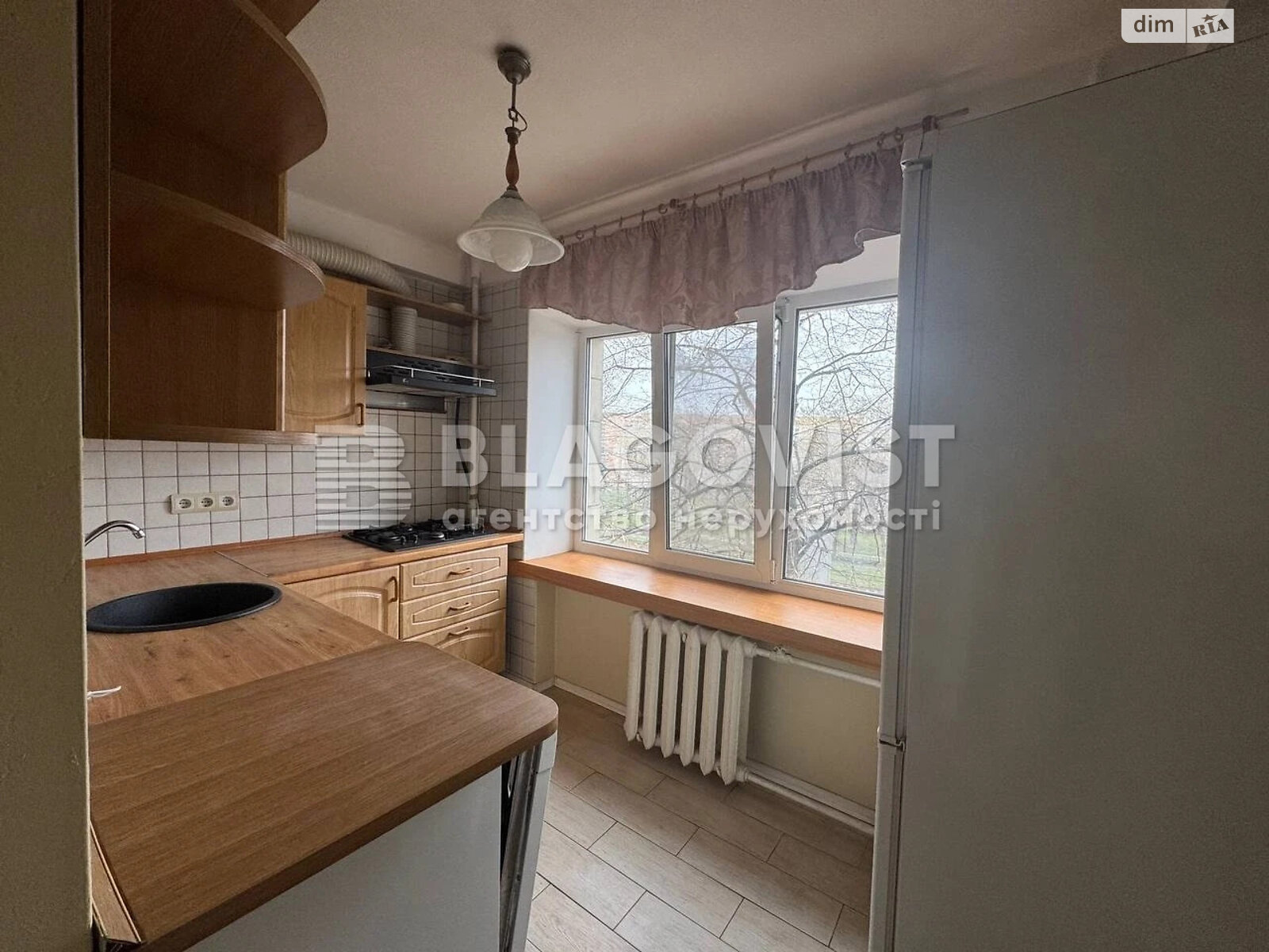 Продажа трехкомнатной квартиры в Киеве, на ул. Кирилловская 115/2, район Куреневка фото 1 Продажа трехкомнатной квартиры в Киеве, на ул. Кирилловская 115/2, район Куреневка фото 1