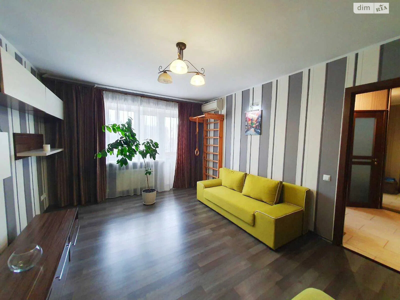 Продажа однокомнатной квартиры в Киеве, на ул. Кирилловская 116А, район Куреневка фото 1 Продажа однокомнатной квартиры в Киеве, на ул. Кирилловская 116А, район Куреневка фото 1