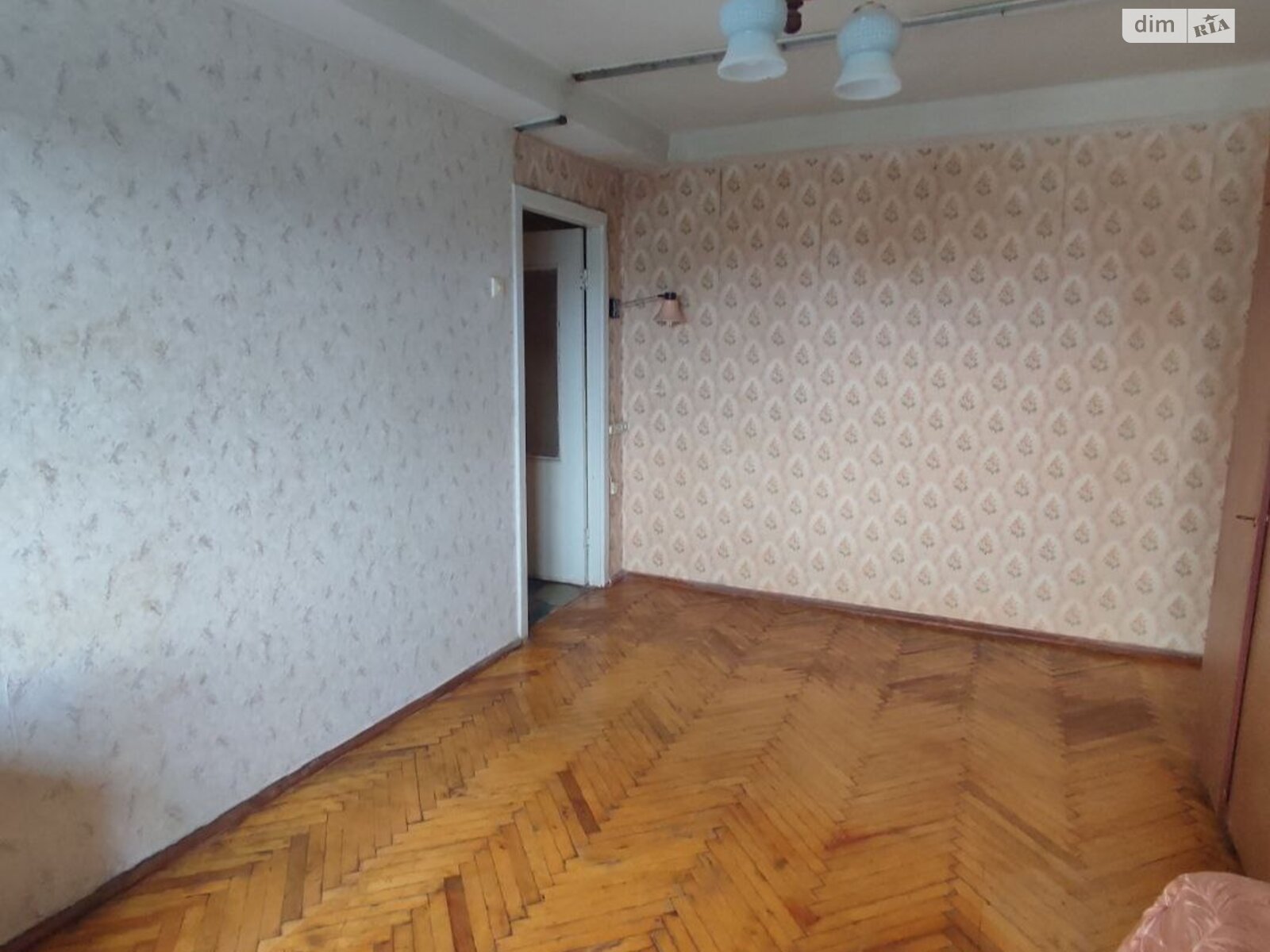 Продаж трикімнатної квартири в Києві, на вул. Кирилівська 127, район Куренівка фото 1 Продаж трикімнатної квартири в Києві, на вул. Кирилівська 127, район Куренівка фото 1
